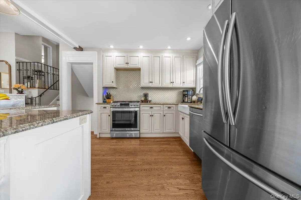 38 Driscoll Avenue, Hempstead, NY, 3 Bedrooms Bedrooms, 7 Rooms Rooms,2 BathroomsBathrooms,Residential,For Rent,Driscoll,0,KEY1017977 38 Driscoll Avenue, Hempstead, NY, 3 Bedrooms Bedrooms, 7 Rooms Rooms,2 BathroomsBathrooms,Residential,For Rent,Driscoll,0,KEY1017977