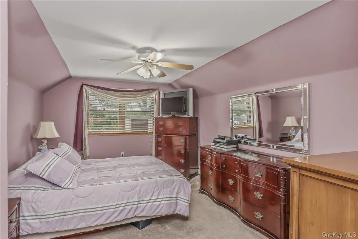 3158 Rawlins Avenue, New York, NY, 5 Bedrooms Bedrooms, 10 Rooms Rooms,3 BathroomsBathrooms,Residential,For Rent,Rawlins,0,1017978 3158 Rawlins Avenue, New York, NY, 5 Bedrooms Bedrooms, 10 Rooms Rooms,3 BathroomsBathrooms,Residential,For Rent,Rawlins,0,1017978