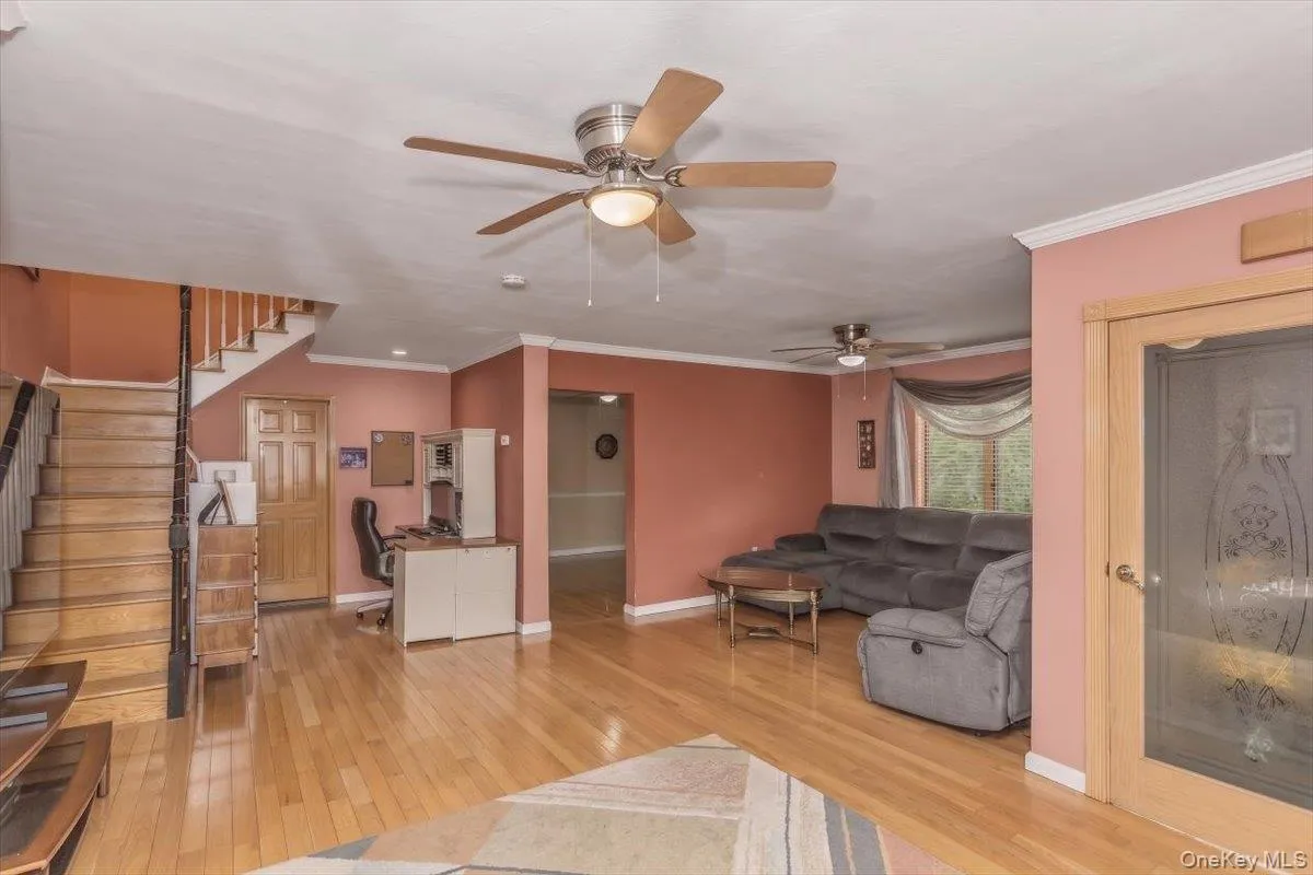 3158 Rawlins Avenue, New York, NY, 5 Bedrooms Bedrooms, 10 Rooms Rooms,3 BathroomsBathrooms,Residential,For Rent,Rawlins,0,1017978 3158 Rawlins Avenue, New York, NY, 5 Bedrooms Bedrooms, 10 Rooms Rooms,3 BathroomsBathrooms,Residential,For Rent,Rawlins,0,1017978