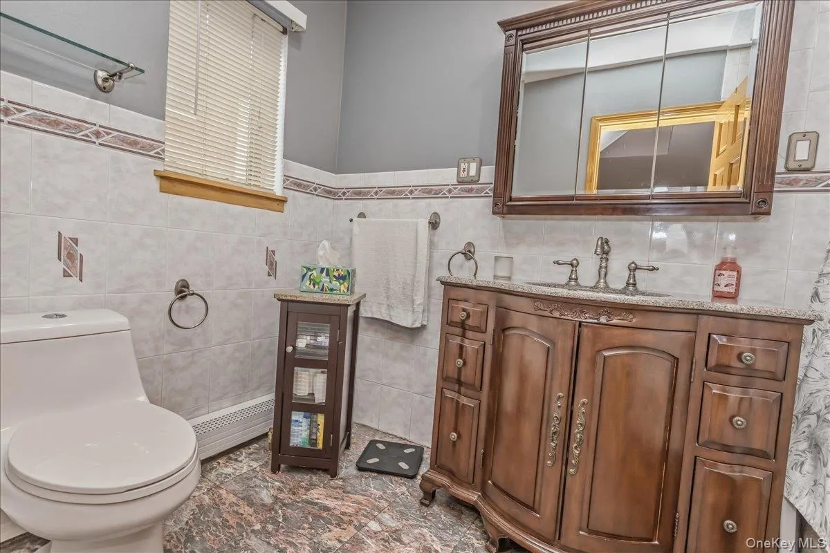 3158 Rawlins Avenue, New York, NY, 5 Bedrooms Bedrooms, 10 Rooms Rooms,3 BathroomsBathrooms,Residential,For Rent,Rawlins,0,1017978 3158 Rawlins Avenue, New York, NY, 5 Bedrooms Bedrooms, 10 Rooms Rooms,3 BathroomsBathrooms,Residential,For Rent,Rawlins,0,1017978