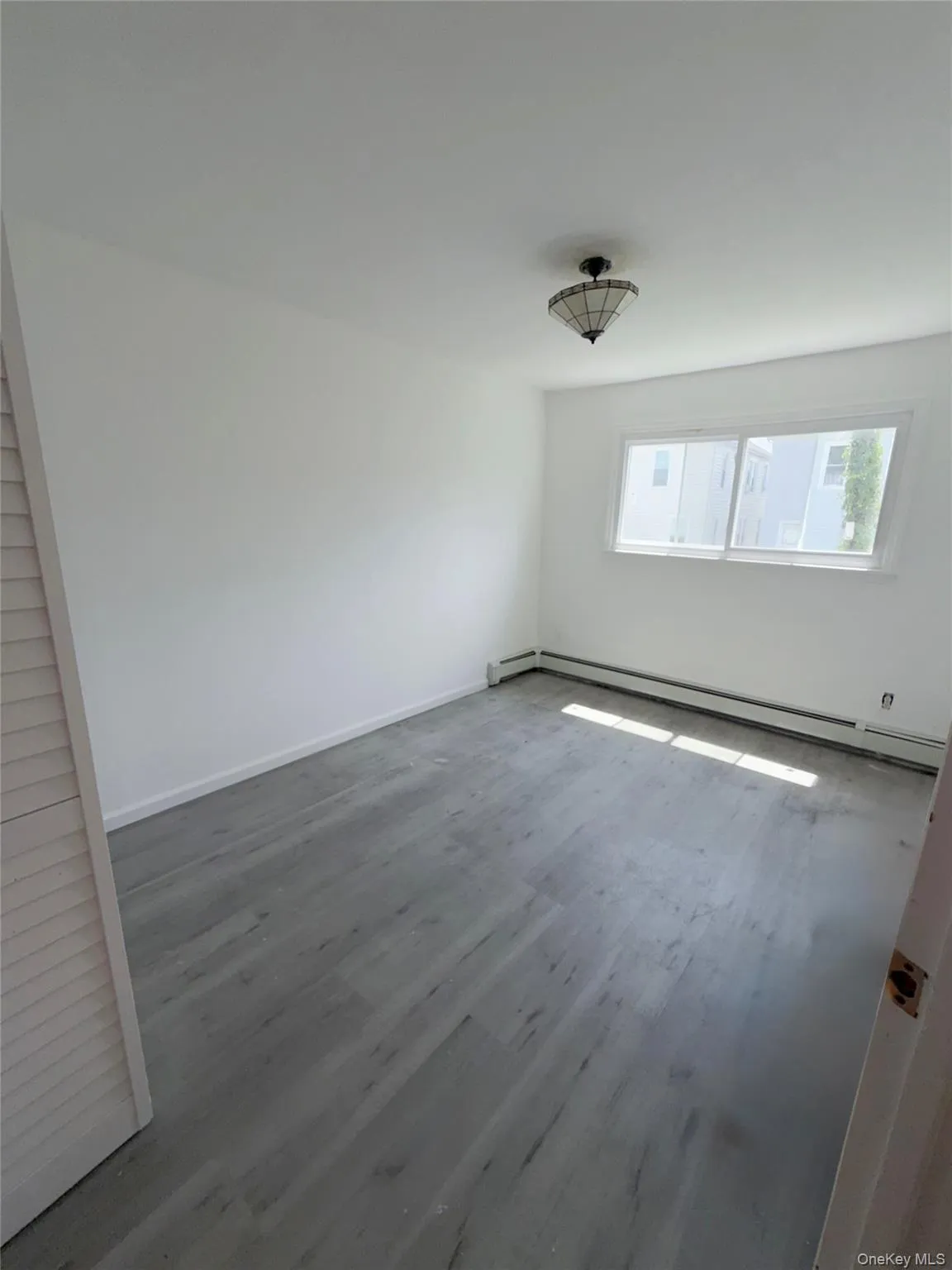 6947 Hillmeyer Avenue, New York, NY, 3 Bedrooms Bedrooms, 5 Rooms Rooms,1 BathroomBathrooms,Residential Lease,For Rent,Hillmeyer,0,1017979 6947 Hillmeyer Avenue, New York, NY, 3 Bedrooms Bedrooms, 5 Rooms Rooms,1 BathroomBathrooms,Residential Lease,For Rent,Hillmeyer,0,1017979