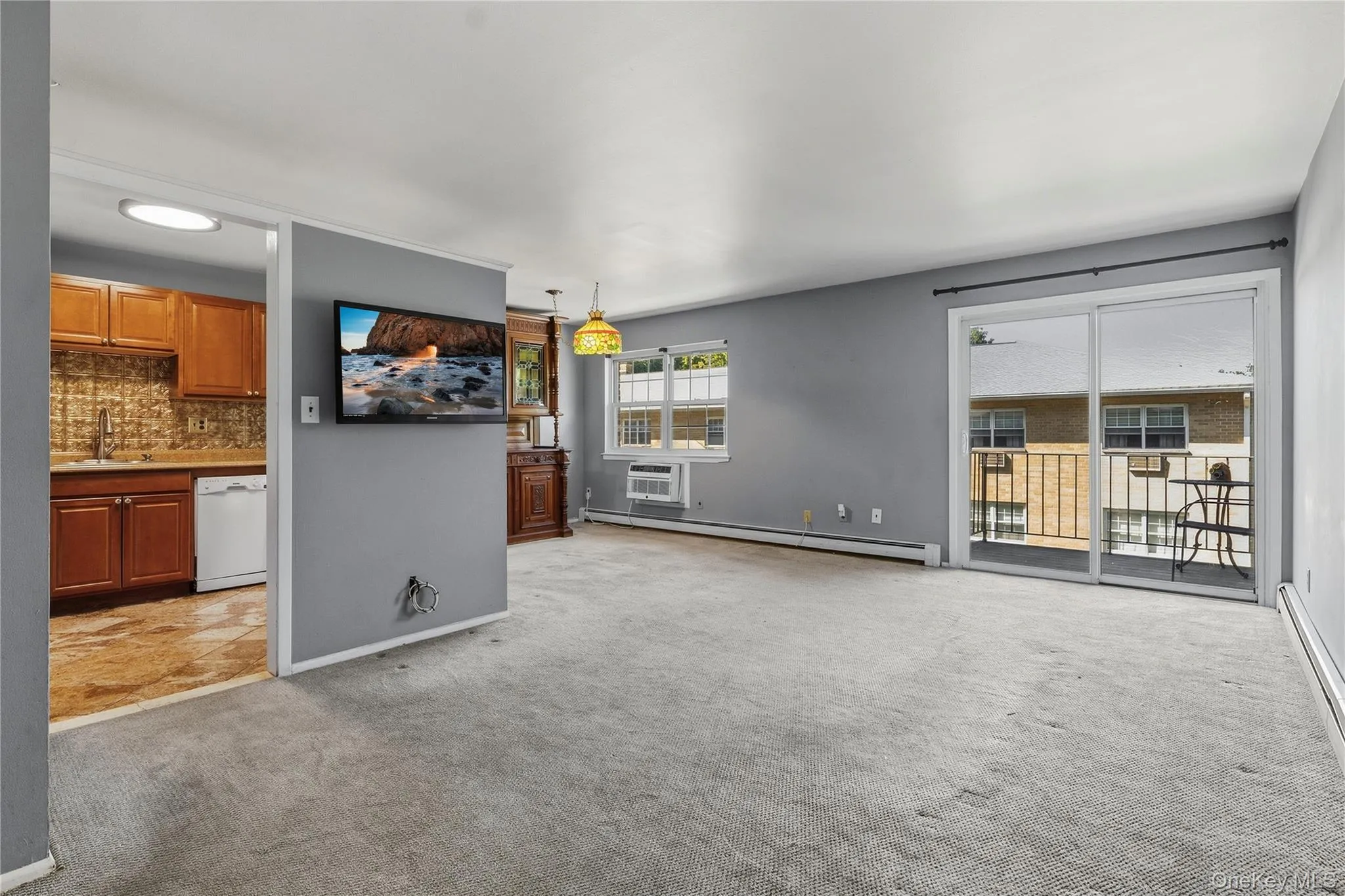 Living Area: Actual Living Area: Actual