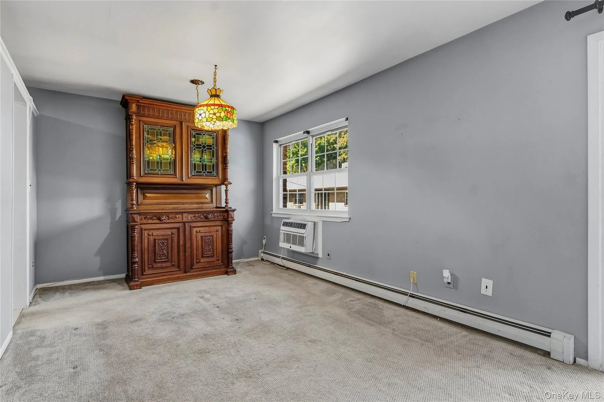 Dining Area: Actual Dining Area: Actual
