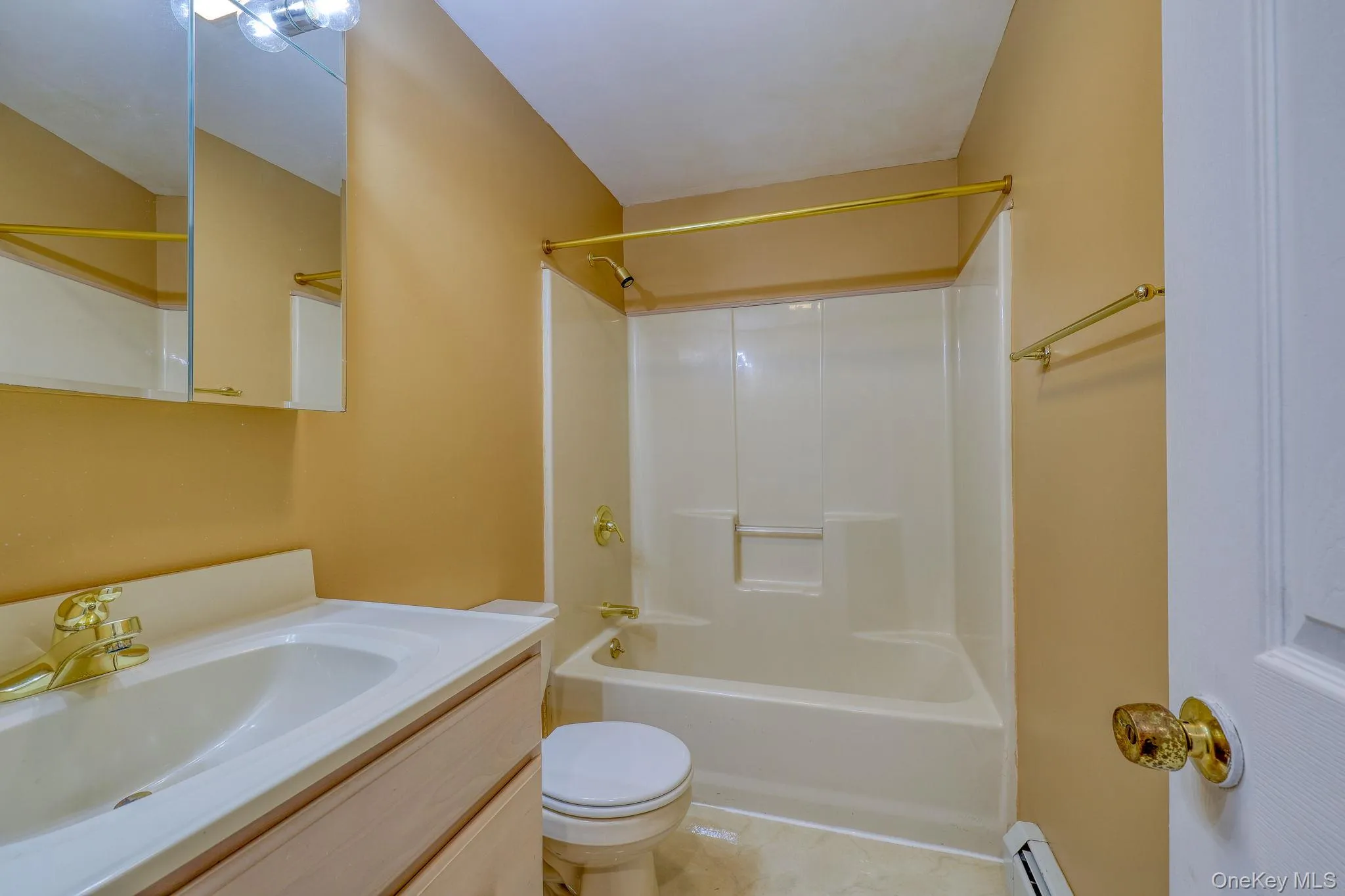 Bathroom in Apartment Bathroom in Apartment
