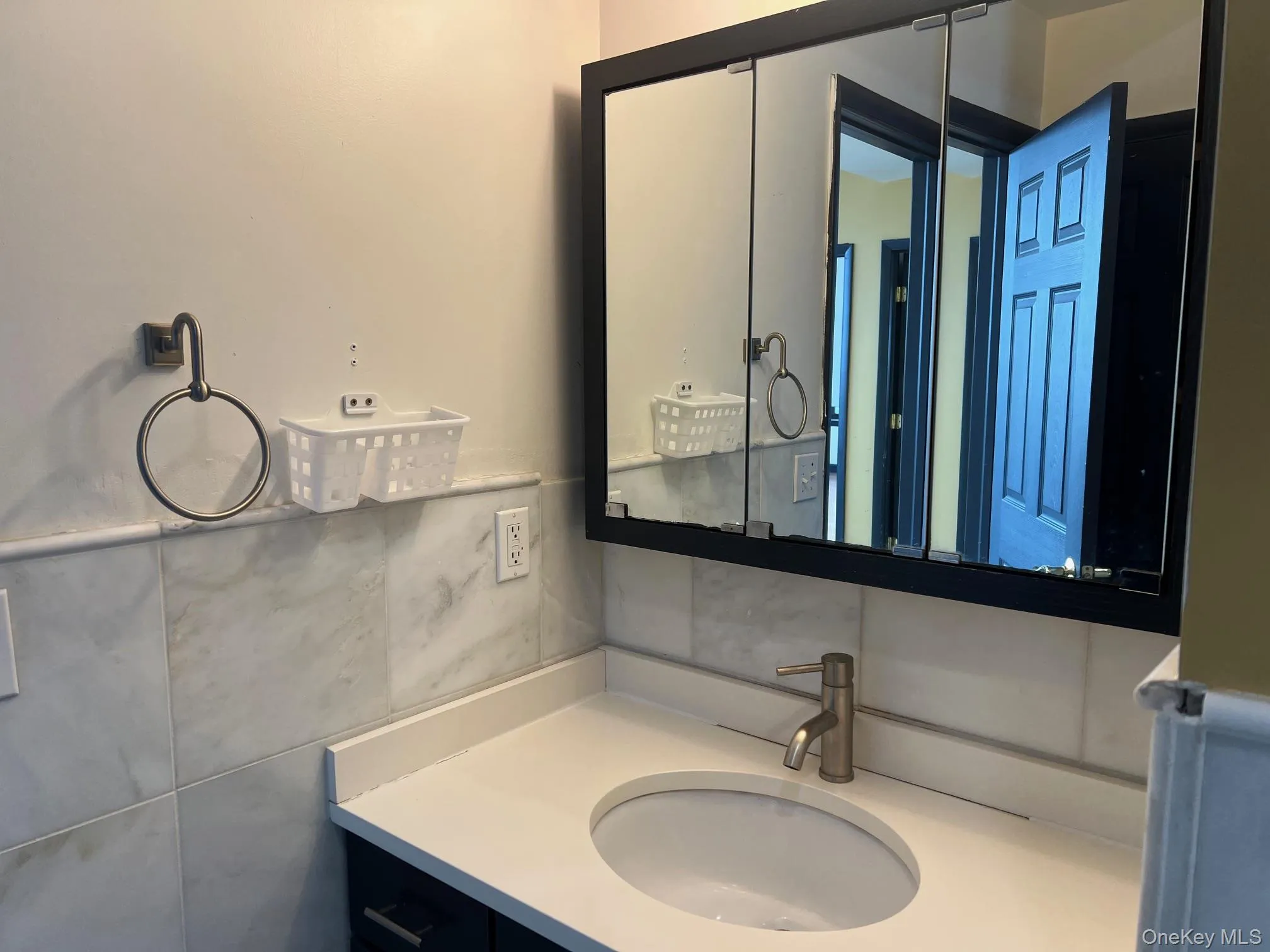 Bathroom with vanity Bathroom with vanity
