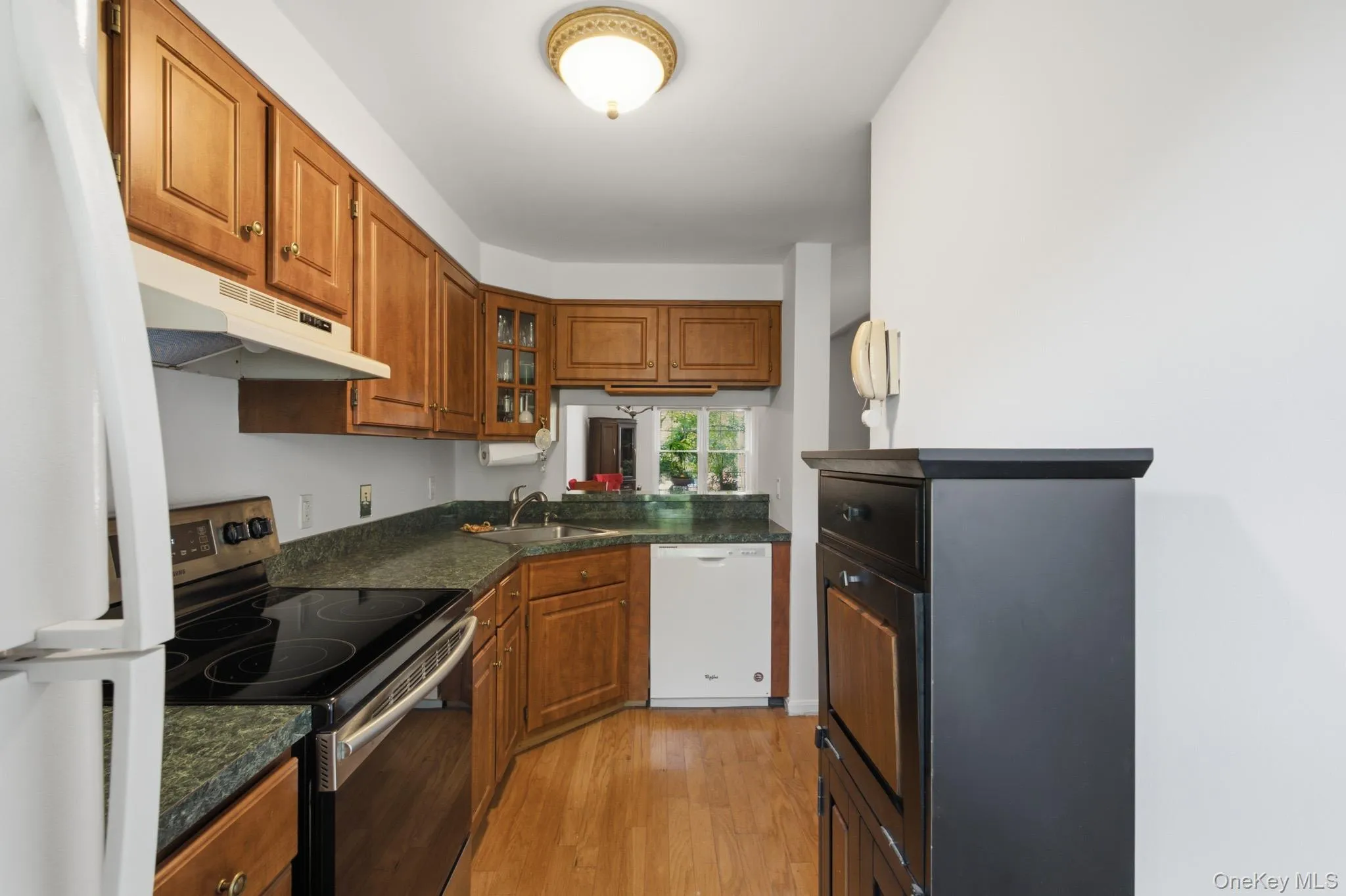 22 Washington Mews, Rye Town, NY, 2 Bedrooms Bedrooms, 6 Rooms Rooms,2 BathroomsBathrooms,Residential,For Rent,Washington,0,1017986 22 Washington Mews, Rye Town, NY, 2 Bedrooms Bedrooms, 6 Rooms Rooms,2 BathroomsBathrooms,Residential,For Rent,Washington,0,1017986