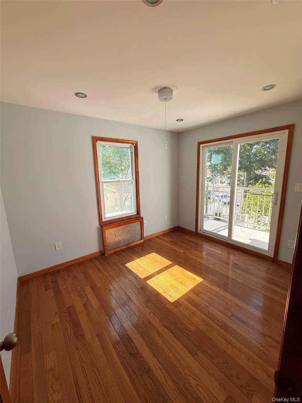 21734 Hempstead Avenue, New York, NY, 3 Bedrooms Bedrooms, 6 Rooms Rooms,1 BathroomBathrooms,Residential Lease,For Rent,Hempstead,0,KEY1017988 21734 Hempstead Avenue, New York, NY, 3 Bedrooms Bedrooms, 6 Rooms Rooms,1 BathroomBathrooms,Residential Lease,For Rent,Hempstead,0,KEY1017988