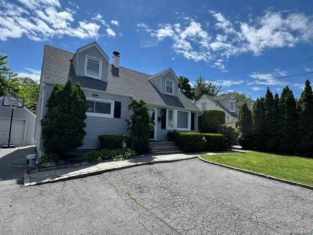277 Jackson Avenue, Oyster Bay, NY, 4 Bedrooms Bedrooms, 6 Rooms Rooms,3 BathroomsBathrooms,Residential Lease,For Rent,Jackson,0,1017989 277 Jackson Avenue, Oyster Bay, NY, 4 Bedrooms Bedrooms, 6 Rooms Rooms,3 BathroomsBathrooms,Residential Lease,For Rent,Jackson,0,1017989
