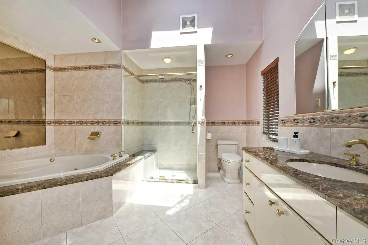 20 Oak Street, Smithtown, NY, 3 Bedrooms Bedrooms, 8 Rooms Rooms,2 BathroomsBathrooms,Residential,For Rent,Oak,0,1017995 20 Oak Street, Smithtown, NY, 3 Bedrooms Bedrooms, 8 Rooms Rooms,2 BathroomsBathrooms,Residential,For Rent,Oak,0,1017995