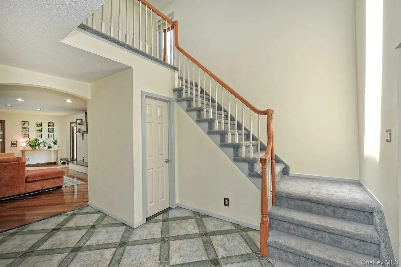 20 Oak Street, Smithtown, NY, 3 Bedrooms Bedrooms, 8 Rooms Rooms,2 BathroomsBathrooms,Residential,For Rent,Oak,0,1017995 20 Oak Street, Smithtown, NY, 3 Bedrooms Bedrooms, 8 Rooms Rooms,2 BathroomsBathrooms,Residential,For Rent,Oak,0,1017995
