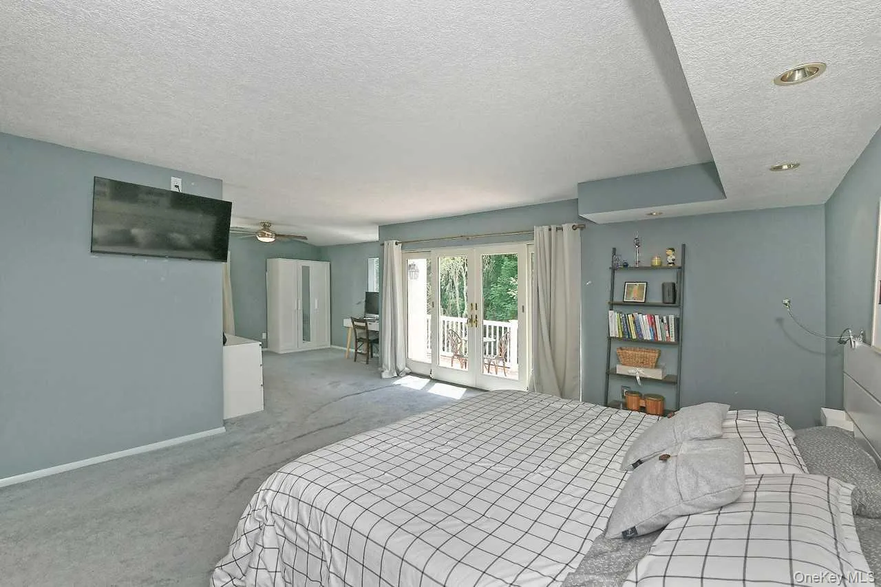 20 Oak Street, Smithtown, NY, 3 Bedrooms Bedrooms, 8 Rooms Rooms,2 BathroomsBathrooms,Residential,For Rent,Oak,0,1017995 20 Oak Street, Smithtown, NY, 3 Bedrooms Bedrooms, 8 Rooms Rooms,2 BathroomsBathrooms,Residential,For Rent,Oak,0,1017995
