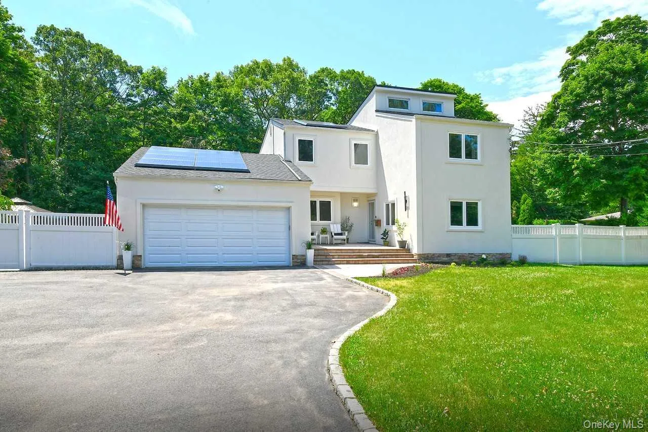 20 Oak Street, Smithtown, NY, 3 Bedrooms Bedrooms, 8 Rooms Rooms,2 BathroomsBathrooms,Residential,For Rent,Oak,0,1017995 20 Oak Street, Smithtown, NY, 3 Bedrooms Bedrooms, 8 Rooms Rooms,2 BathroomsBathrooms,Residential,For Rent,Oak,0,1017995