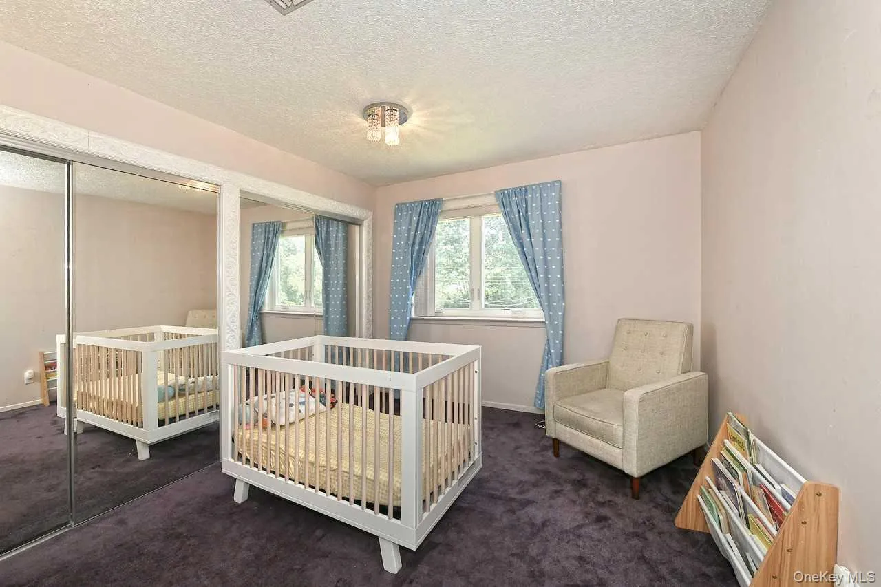 20 Oak Street, Smithtown, NY, 3 Bedrooms Bedrooms, 8 Rooms Rooms,2 BathroomsBathrooms,Residential,For Rent,Oak,0,1017995 20 Oak Street, Smithtown, NY, 3 Bedrooms Bedrooms, 8 Rooms Rooms,2 BathroomsBathrooms,Residential,For Rent,Oak,0,1017995