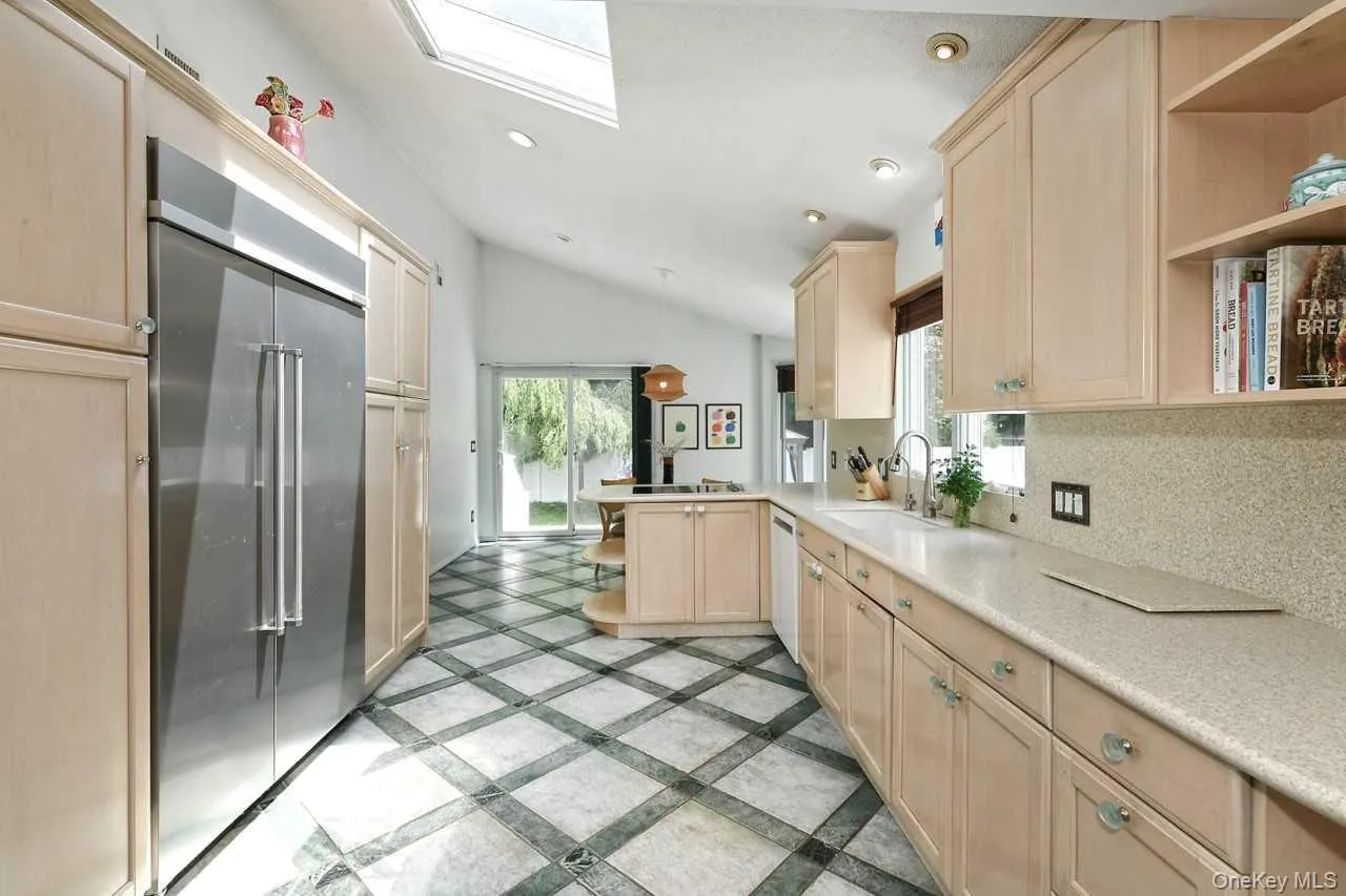 20 Oak Street, Smithtown, NY, 3 Bedrooms Bedrooms, 8 Rooms Rooms,2 BathroomsBathrooms,Residential,For Rent,Oak,0,1017995 20 Oak Street, Smithtown, NY, 3 Bedrooms Bedrooms, 8 Rooms Rooms,2 BathroomsBathrooms,Residential,For Rent,Oak,0,1017995