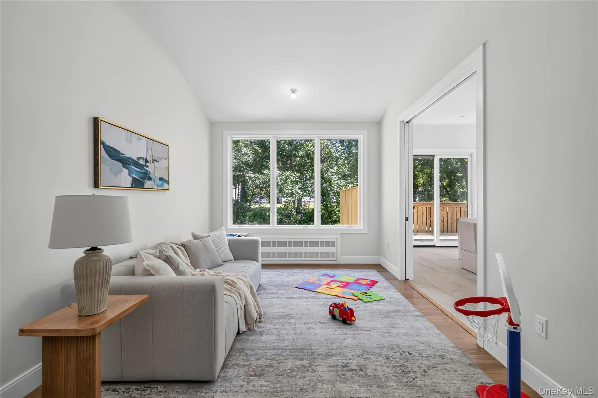 Family Room+ Kitchen Family Room+ Kitchen