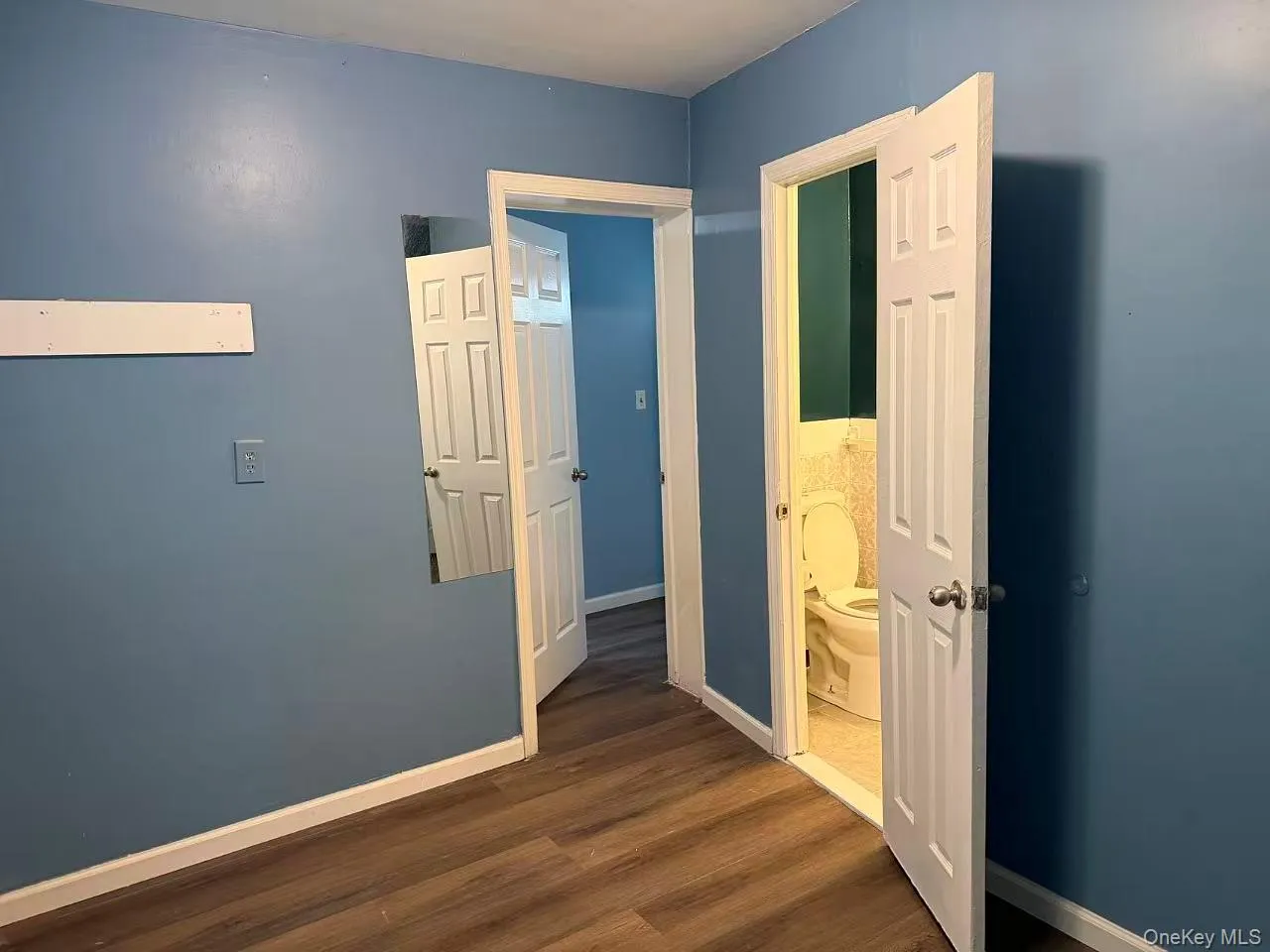 61 Grand Street, North Hempstead, NY, 3 Bedrooms Bedrooms, 7 Rooms Rooms,2 BathroomsBathrooms,Residential Lease,For Rent,Grand,0,1018011 61 Grand Street, North Hempstead, NY, 3 Bedrooms Bedrooms, 7 Rooms Rooms,2 BathroomsBathrooms,Residential Lease,For Rent,Grand,0,1018011