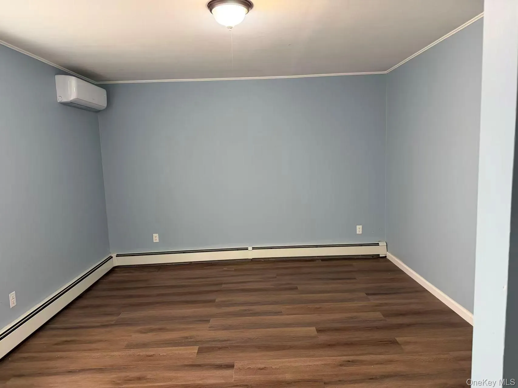 61 Grand Street, North Hempstead, NY, 3 Bedrooms Bedrooms, 7 Rooms Rooms,2 BathroomsBathrooms,Residential Lease,For Rent,Grand,0,1018011 61 Grand Street, North Hempstead, NY, 3 Bedrooms Bedrooms, 7 Rooms Rooms,2 BathroomsBathrooms,Residential Lease,For Rent,Grand,0,1018011