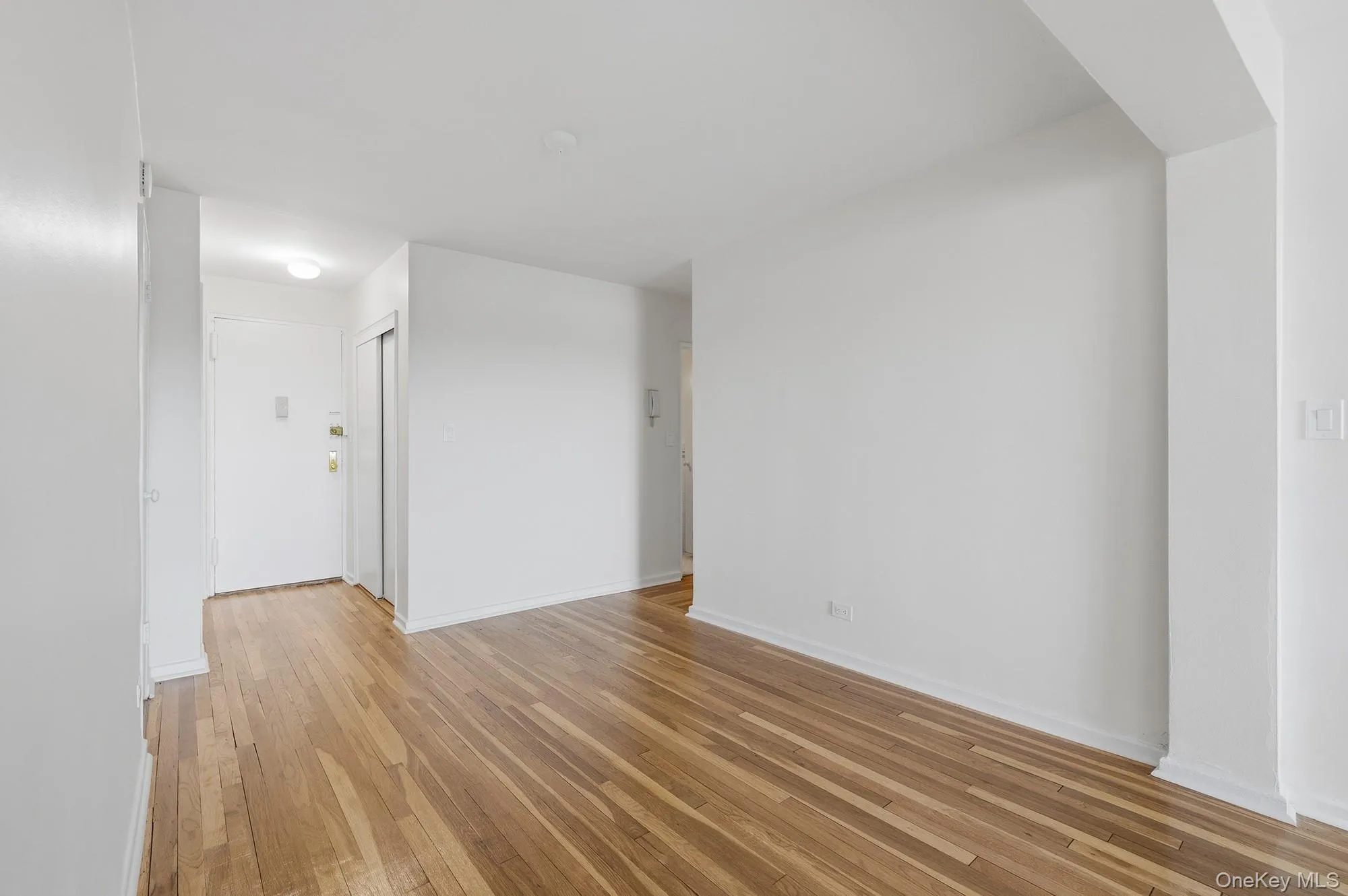 2465 Palisade Avenue, New York, NY, 2 Bedrooms Bedrooms, 4 Rooms Rooms,1 BathroomBathrooms,Residential,For Rent,Palisade,0,KEY1018012 2465 Palisade Avenue, New York, NY, 2 Bedrooms Bedrooms, 4 Rooms Rooms,1 BathroomBathrooms,Residential,For Rent,Palisade,0,KEY1018012