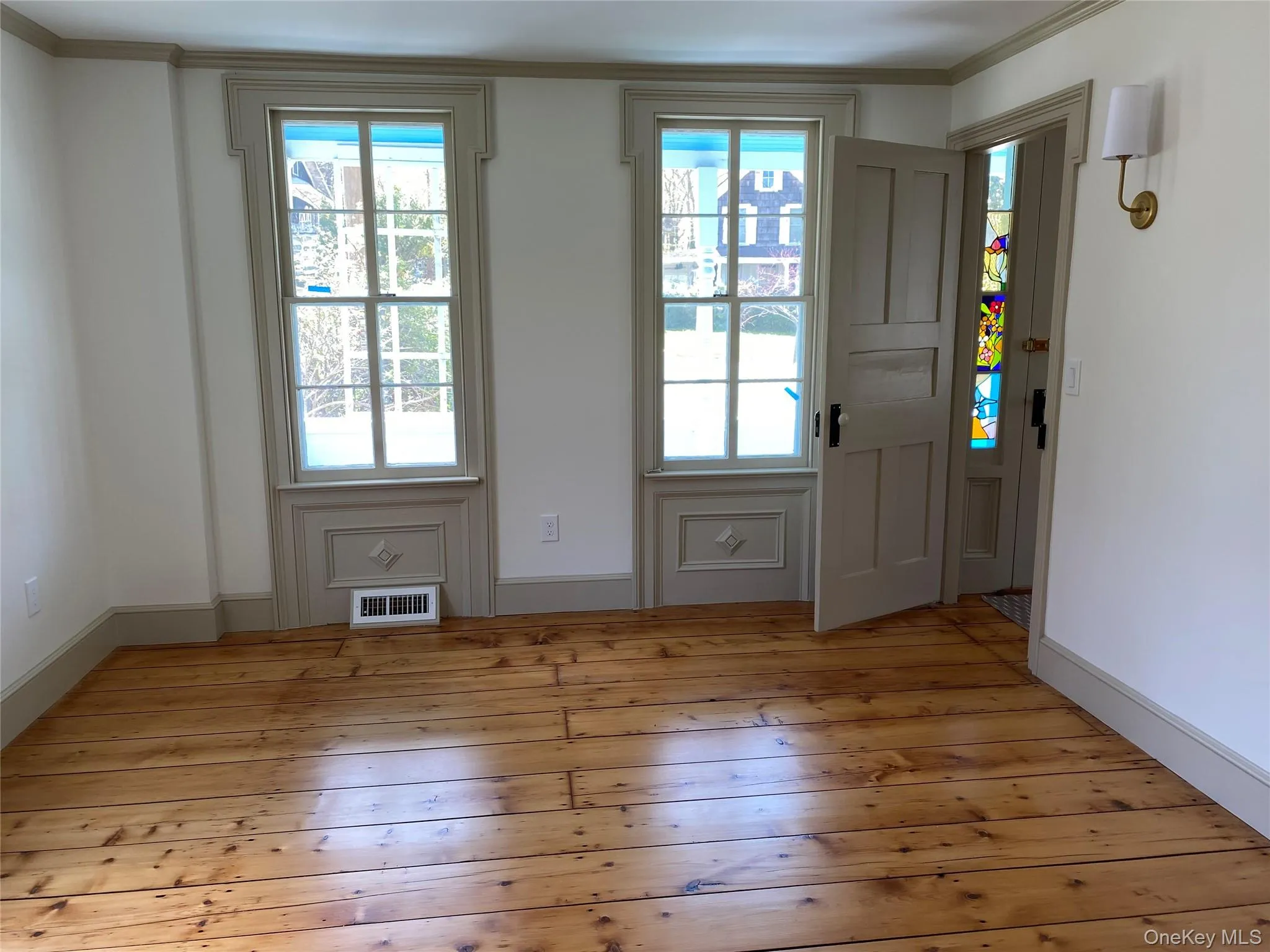 205 Christian Avenue, Brookhaven, NY, 3 Bedrooms Bedrooms, 7 Rooms Rooms,2 BathroomsBathrooms,Residential,For Rent,Christian,0,1018014 205 Christian Avenue, Brookhaven, NY, 3 Bedrooms Bedrooms, 7 Rooms Rooms,2 BathroomsBathrooms,Residential,For Rent,Christian,0,1018014