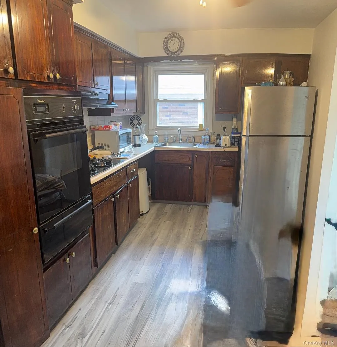 15619 87th Street, New York, NY, 6 Bedrooms Bedrooms, 11 Rooms Rooms,2 BathroomsBathrooms,Residential,For Rent,87th,0,KEY1018020 15619 87th Street, New York, NY, 6 Bedrooms Bedrooms, 11 Rooms Rooms,2 BathroomsBathrooms,Residential,For Rent,87th,0,KEY1018020