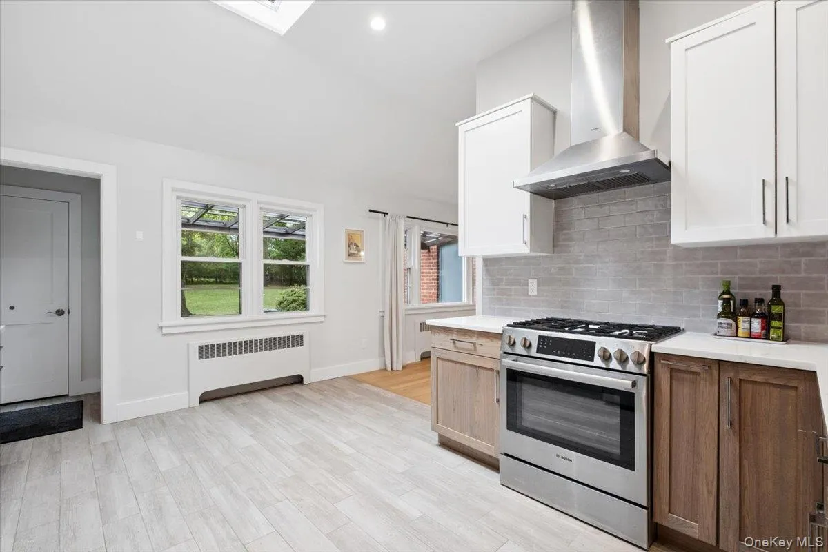54 Park Circle, White Plains, NY, 3 Bedrooms Bedrooms, 12 Rooms Rooms,3 BathroomsBathrooms,Residential Lease,For Rent,Park,0,KEY1018021 54 Park Circle, White Plains, NY, 3 Bedrooms Bedrooms, 12 Rooms Rooms,3 BathroomsBathrooms,Residential Lease,For Rent,Park,0,KEY1018021