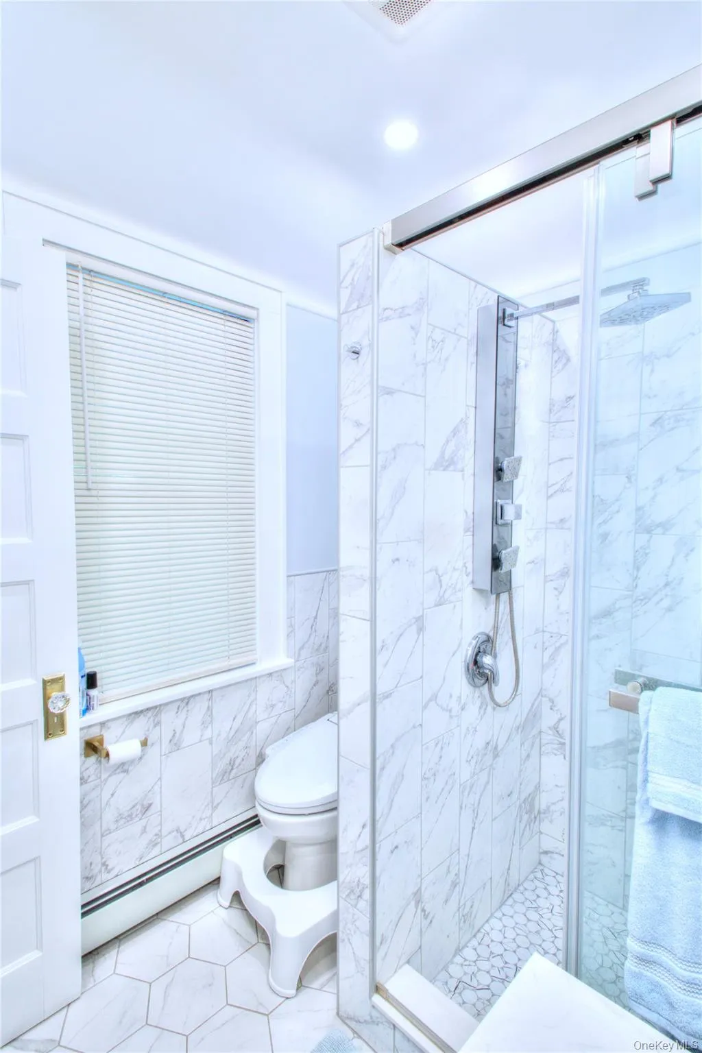20 Shuit Place, Woodbury, NY, 3 Bedrooms Bedrooms, 7 Rooms Rooms,2 BathroomsBathrooms,Residential,For Rent,Shuit,0,1018026 20 Shuit Place, Woodbury, NY, 3 Bedrooms Bedrooms, 7 Rooms Rooms,2 BathroomsBathrooms,Residential,For Rent,Shuit,0,1018026
