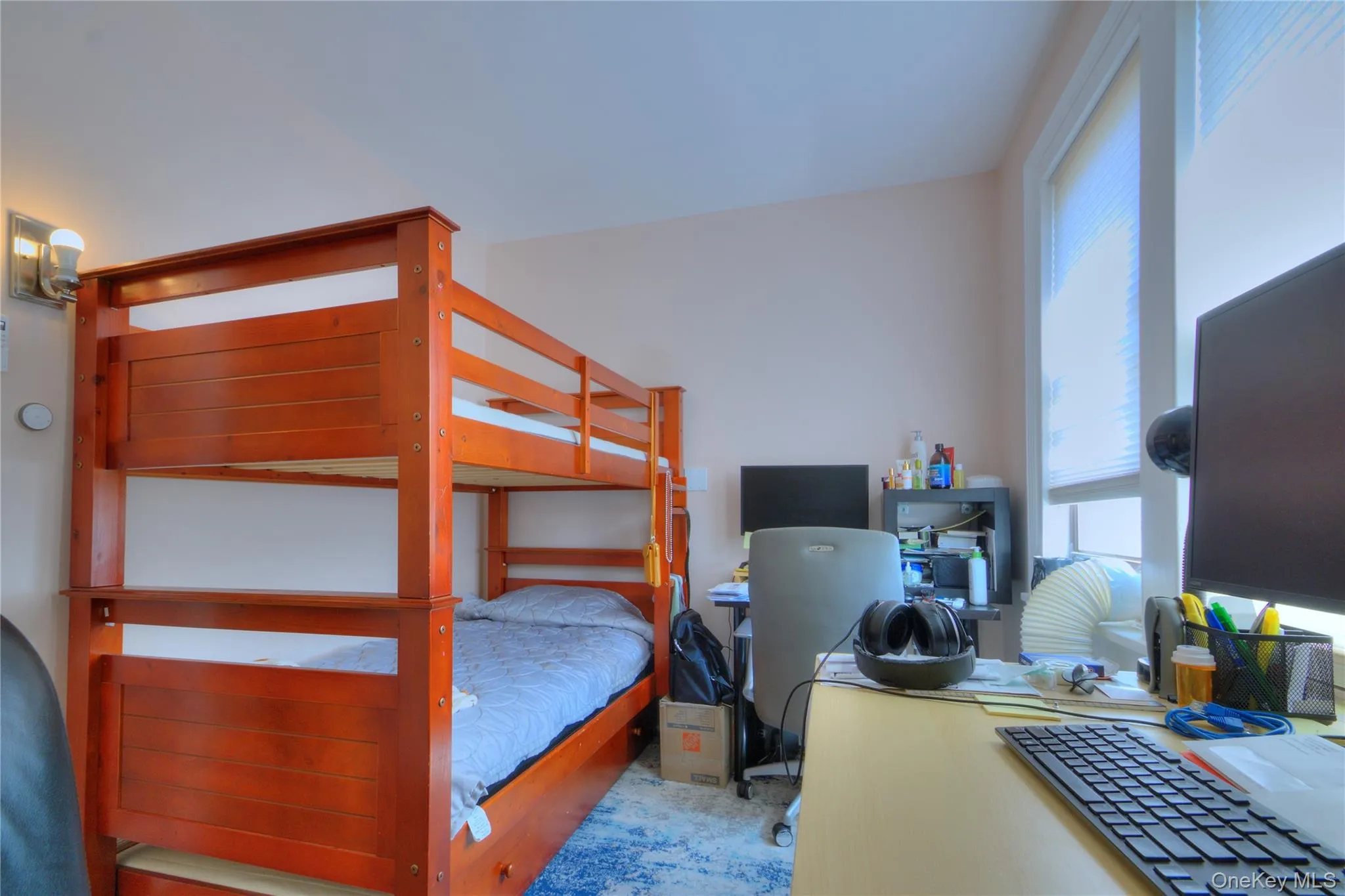 20 Shuit Place, Woodbury, NY, 3 Bedrooms Bedrooms, 7 Rooms Rooms,2 BathroomsBathrooms,Residential,For Rent,Shuit,0,1018026 20 Shuit Place, Woodbury, NY, 3 Bedrooms Bedrooms, 7 Rooms Rooms,2 BathroomsBathrooms,Residential,For Rent,Shuit,0,1018026