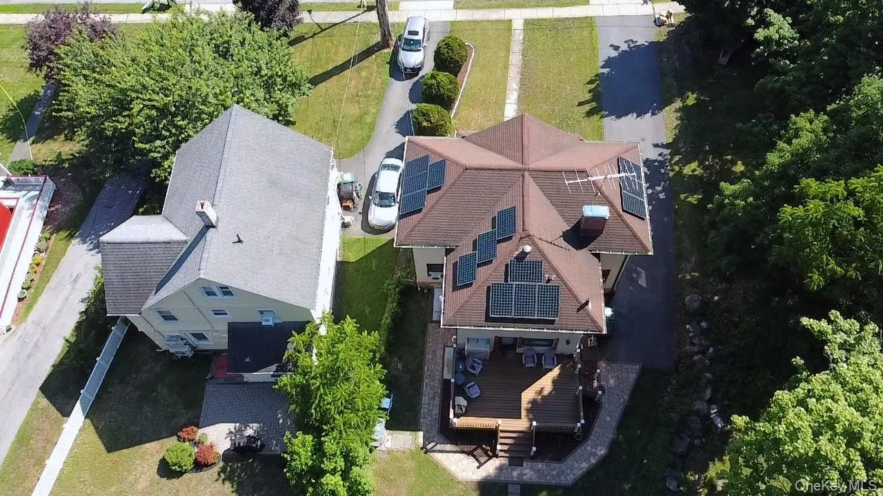 20 Shuit Place, Woodbury, NY, 3 Bedrooms Bedrooms, 7 Rooms Rooms,2 BathroomsBathrooms,Residential,For Rent,Shuit,0,1018026 20 Shuit Place, Woodbury, NY, 3 Bedrooms Bedrooms, 7 Rooms Rooms,2 BathroomsBathrooms,Residential,For Rent,Shuit,0,1018026