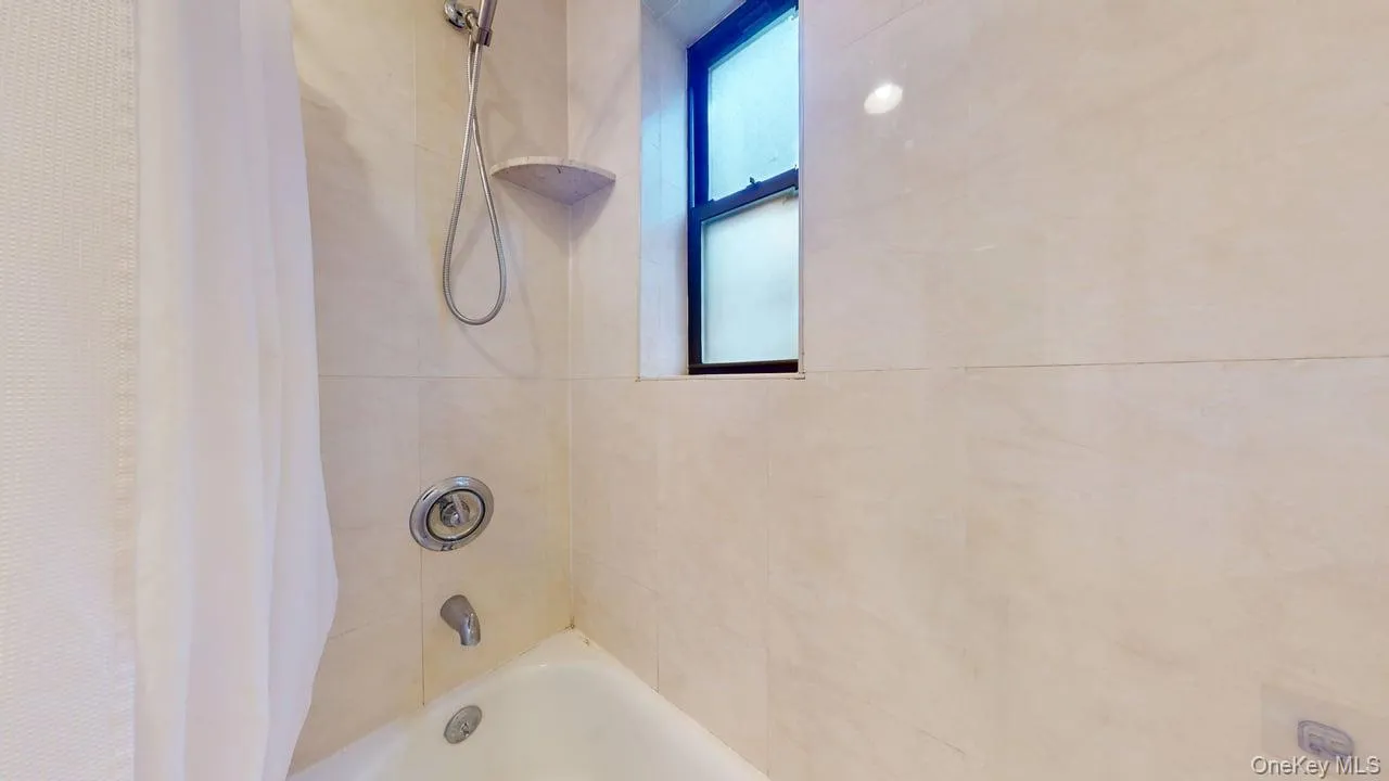 105-15 66TH Road, New York, NY, 1 Bedroom Bedrooms, 3 Rooms Rooms,1 BathroomBathrooms,Residential,For Rent,66TH,0,KEY1018027 105-15 66TH Road, New York, NY, 1 Bedroom Bedrooms, 3 Rooms Rooms,1 BathroomBathrooms,Residential,For Rent,66TH,0,KEY1018027
