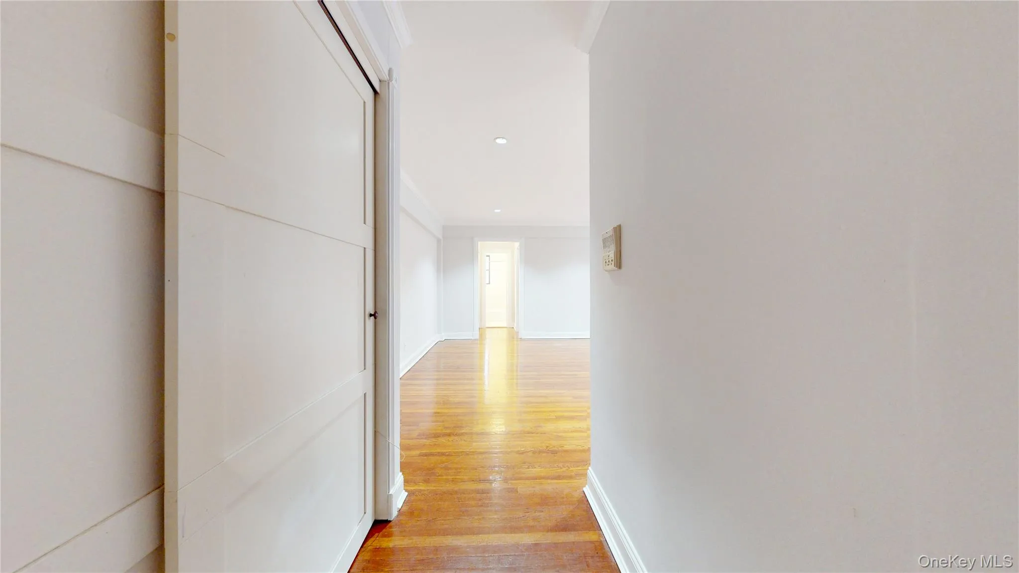 105-15 66TH Road, New York, NY, 1 Bedroom Bedrooms, 3 Rooms Rooms,1 BathroomBathrooms,Residential,For Rent,66TH,0,KEY1018027 105-15 66TH Road, New York, NY, 1 Bedroom Bedrooms, 3 Rooms Rooms,1 BathroomBathrooms,Residential,For Rent,66TH,0,KEY1018027