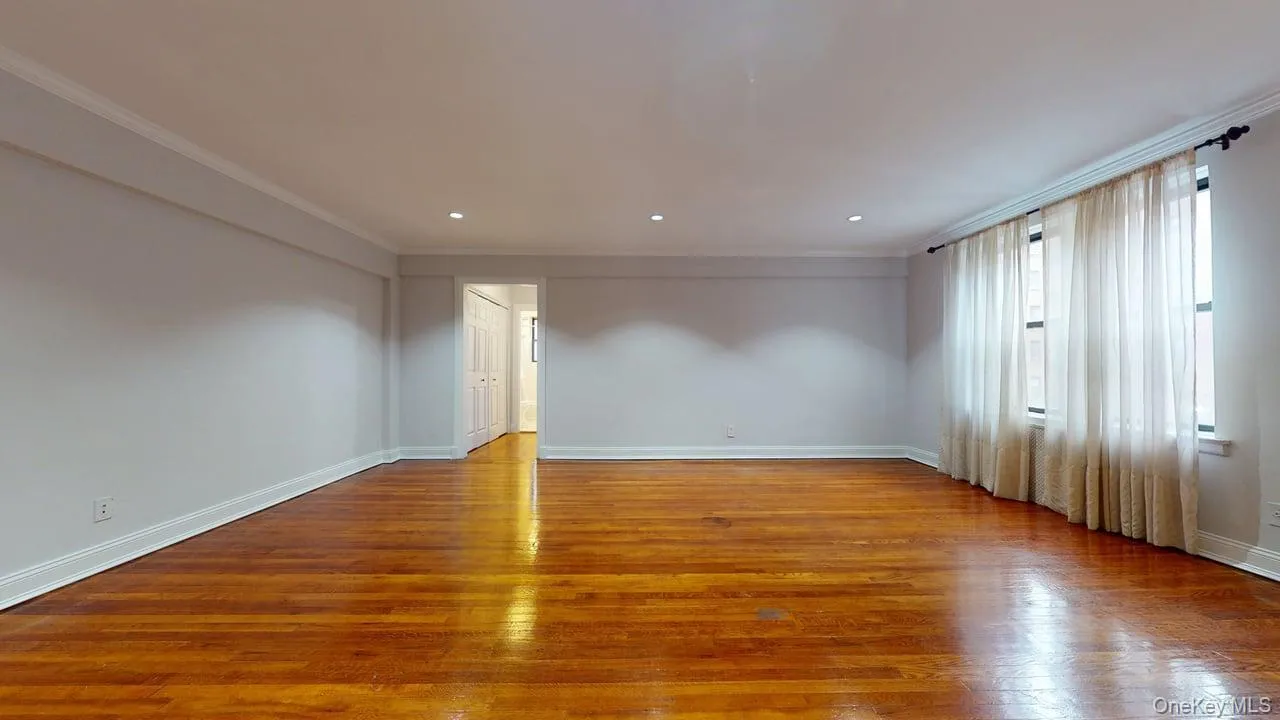 105-15 66TH Road, New York, NY, 1 Bedroom Bedrooms, 3 Rooms Rooms,1 BathroomBathrooms,Residential,For Rent,66TH,0,KEY1018027 105-15 66TH Road, New York, NY, 1 Bedroom Bedrooms, 3 Rooms Rooms,1 BathroomBathrooms,Residential,For Rent,66TH,0,KEY1018027