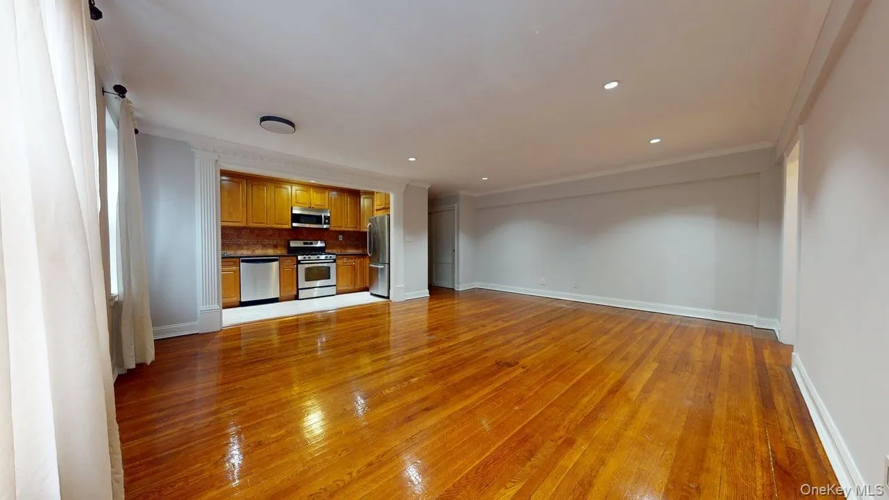 105-15 66TH Road, New York, NY, 1 Bedroom Bedrooms, 3 Rooms Rooms,1 BathroomBathrooms,Residential,For Rent,66TH,0,KEY1018027 105-15 66TH Road, New York, NY, 1 Bedroom Bedrooms, 3 Rooms Rooms,1 BathroomBathrooms,Residential,For Rent,66TH,0,KEY1018027