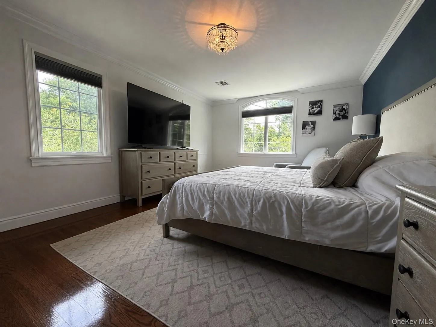 Primary bedroom on 2nd floor with oversized closet and en-suite full bathroom Primary bedroom on 2nd floor with oversized closet and en-suite full bathroom
