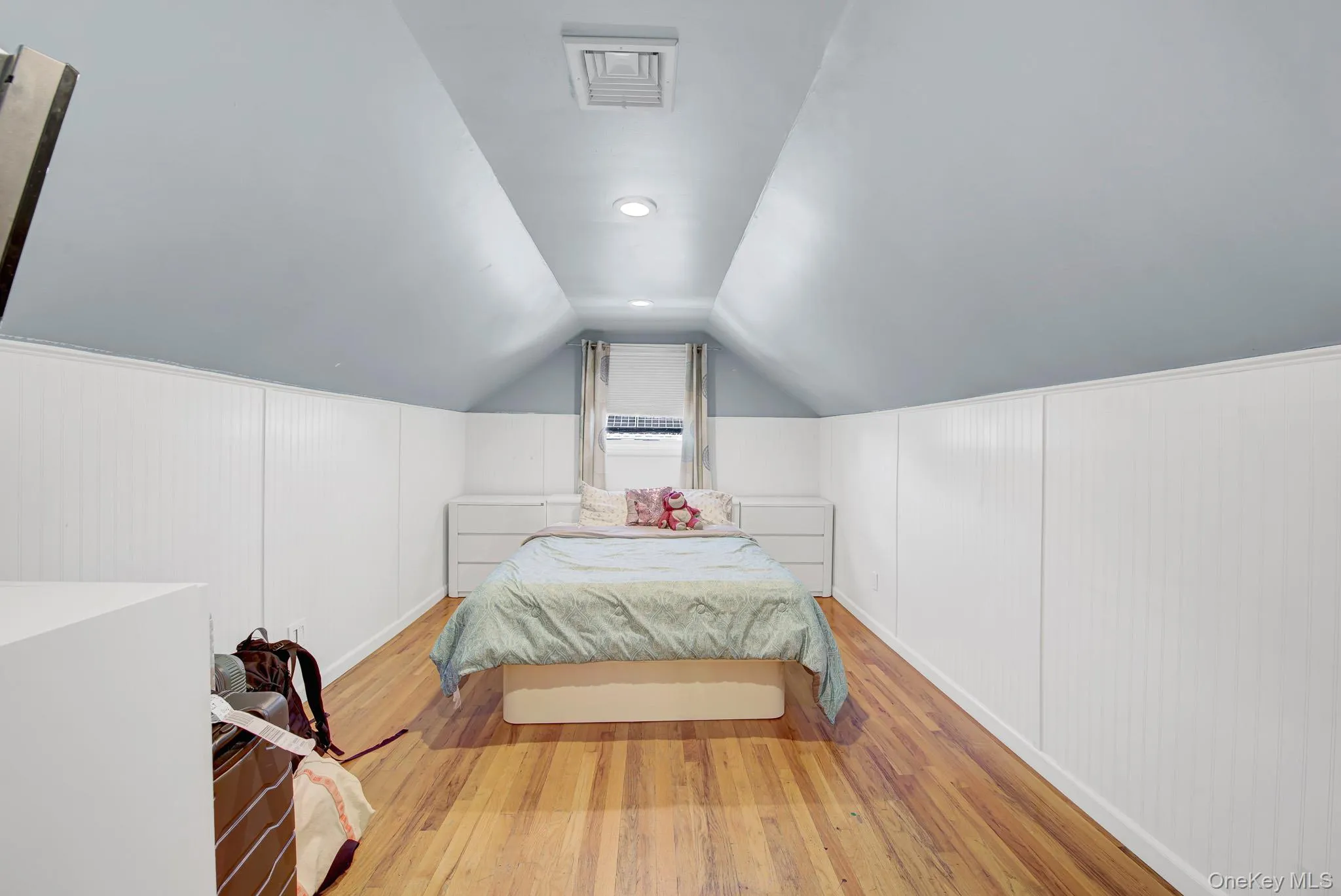 6 Oxford Avenue, Oyster Bay, NY, 3 Bedrooms Bedrooms, 7 Rooms Rooms,1 BathroomBathrooms,Residential,For Rent,Oxford,0,KEY1018037 6 Oxford Avenue, Oyster Bay, NY, 3 Bedrooms Bedrooms, 7 Rooms Rooms,1 BathroomBathrooms,Residential,For Rent,Oxford,0,KEY1018037