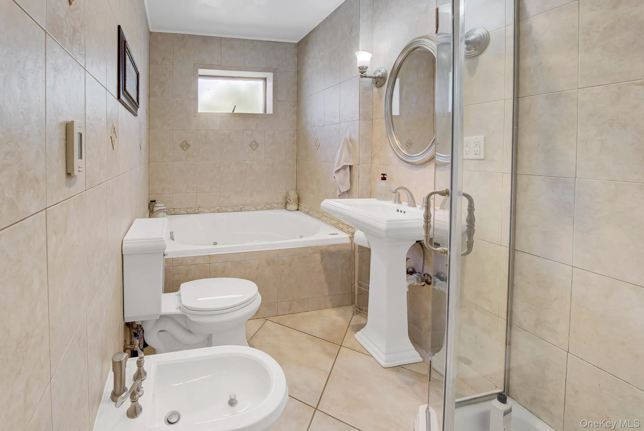 6 Oxford Avenue, Oyster Bay, NY, 3 Bedrooms Bedrooms, 7 Rooms Rooms,1 BathroomBathrooms,Residential,For Rent,Oxford,0,KEY1018037 6 Oxford Avenue, Oyster Bay, NY, 3 Bedrooms Bedrooms, 7 Rooms Rooms,1 BathroomBathrooms,Residential,For Rent,Oxford,0,KEY1018037