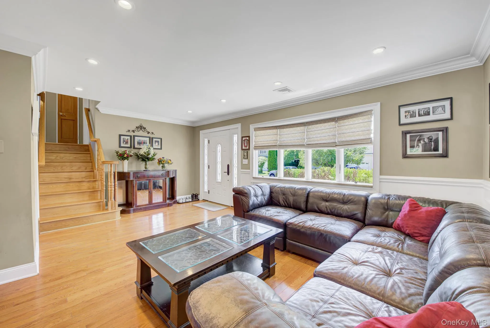 6 Oxford Avenue, Oyster Bay, NY, 3 Bedrooms Bedrooms, 7 Rooms Rooms,1 BathroomBathrooms,Residential,For Rent,Oxford,0,KEY1018037 6 Oxford Avenue, Oyster Bay, NY, 3 Bedrooms Bedrooms, 7 Rooms Rooms,1 BathroomBathrooms,Residential,For Rent,Oxford,0,KEY1018037