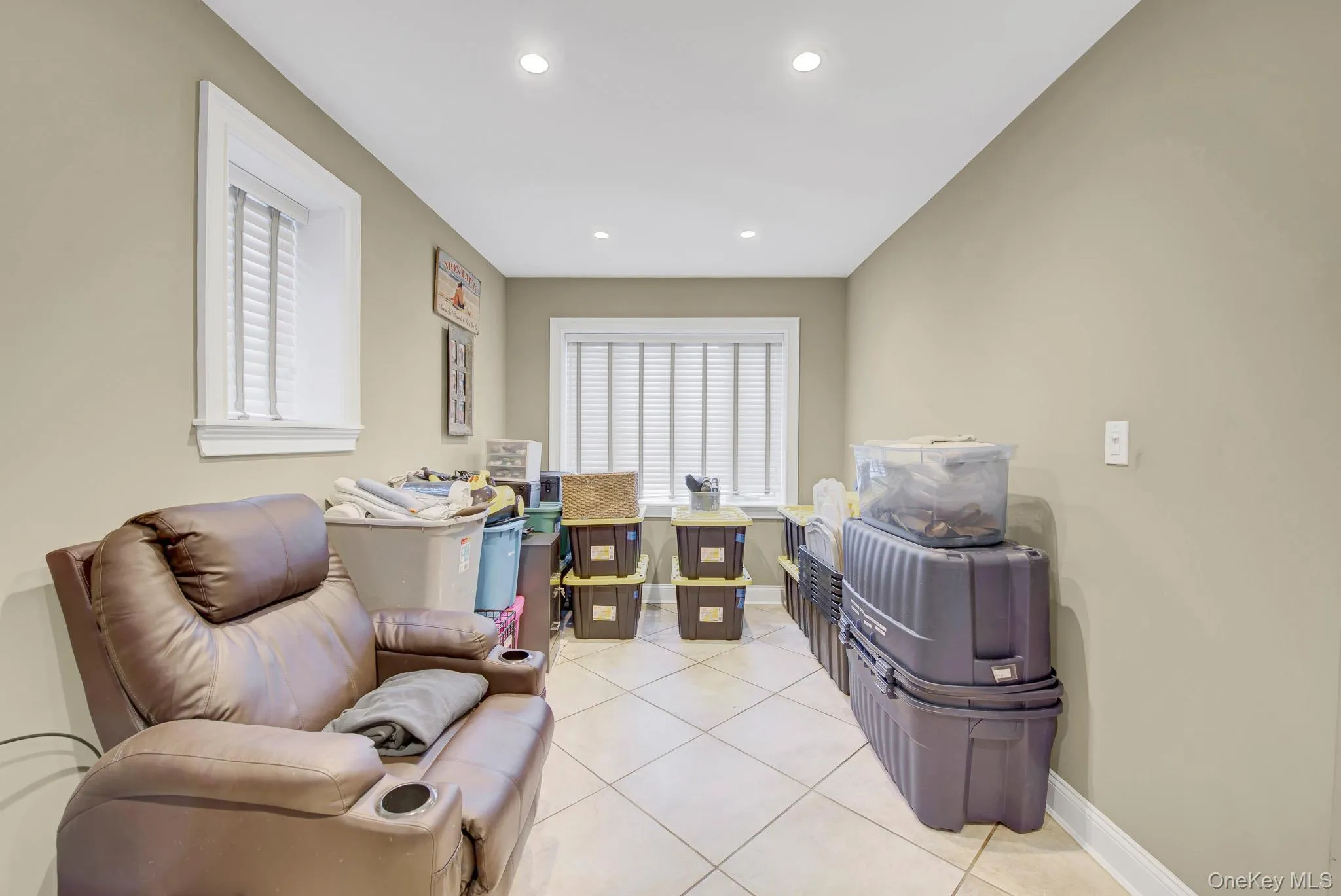 6 Oxford Avenue, Oyster Bay, NY, 3 Bedrooms Bedrooms, 7 Rooms Rooms,1 BathroomBathrooms,Residential,For Rent,Oxford,0,KEY1018037 6 Oxford Avenue, Oyster Bay, NY, 3 Bedrooms Bedrooms, 7 Rooms Rooms,1 BathroomBathrooms,Residential,For Rent,Oxford,0,KEY1018037