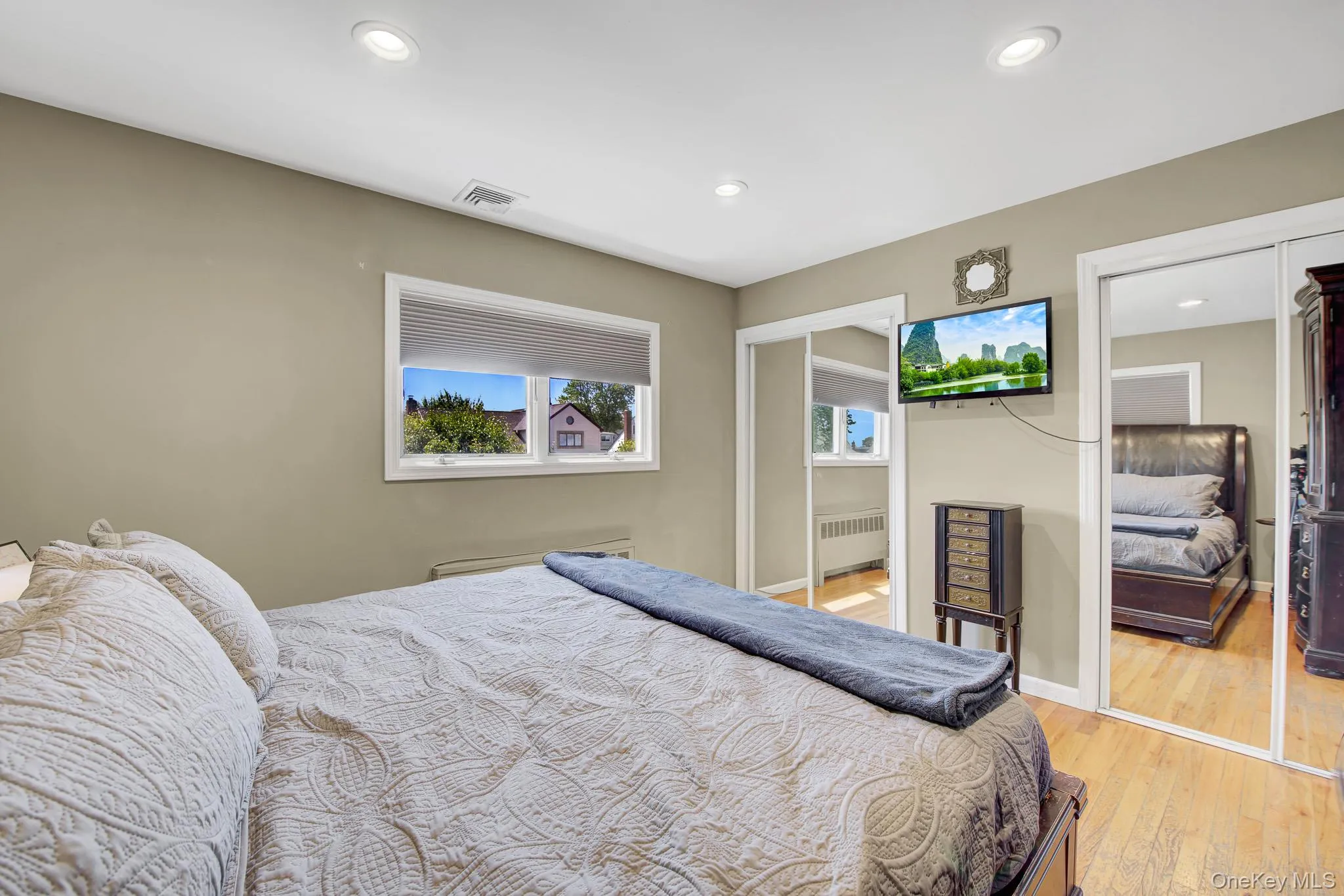 6 Oxford Avenue, Oyster Bay, NY, 3 Bedrooms Bedrooms, 7 Rooms Rooms,1 BathroomBathrooms,Residential,For Rent,Oxford,0,KEY1018037 6 Oxford Avenue, Oyster Bay, NY, 3 Bedrooms Bedrooms, 7 Rooms Rooms,1 BathroomBathrooms,Residential,For Rent,Oxford,0,KEY1018037