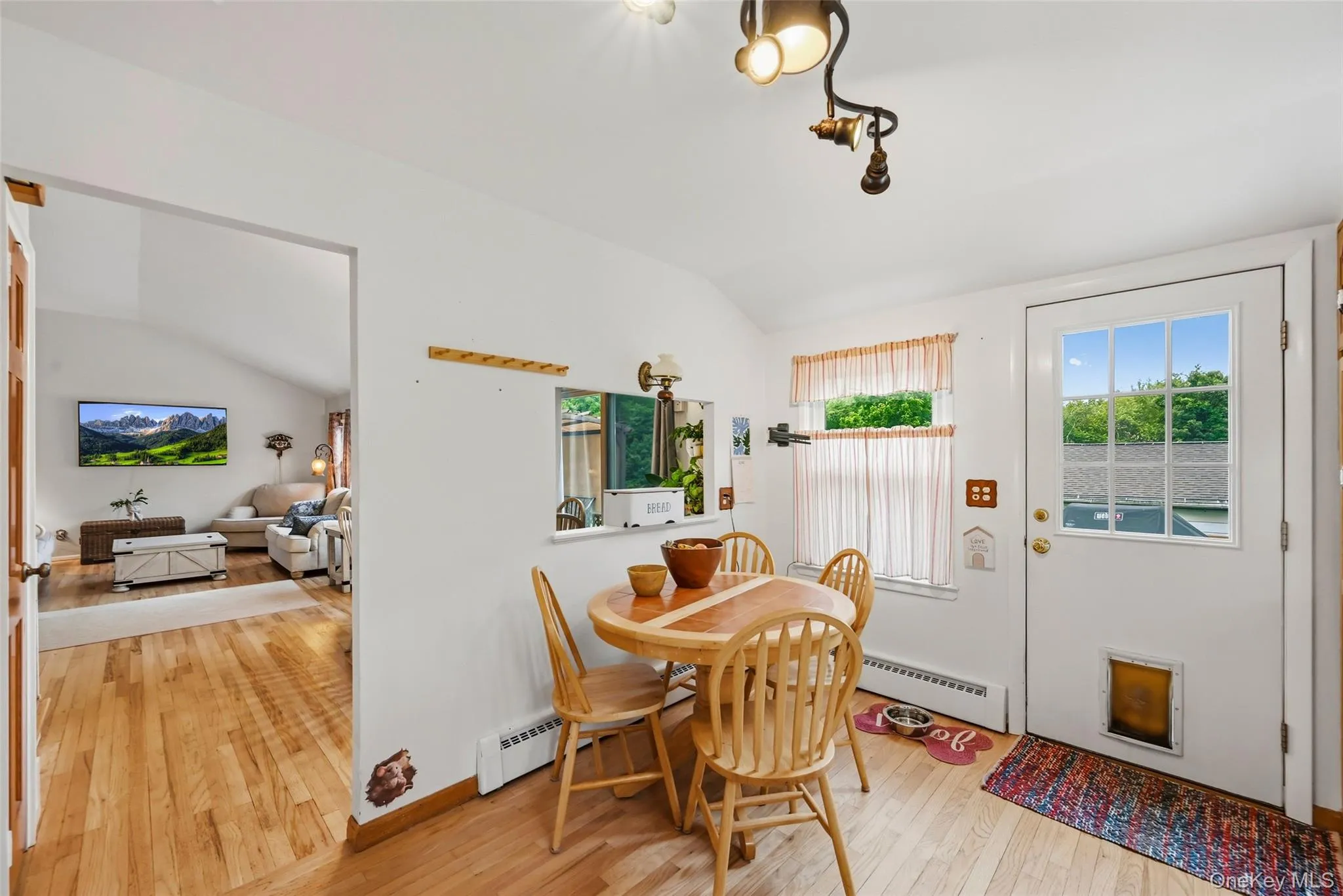 2590 Darnley Place, Yorktown, NY, 3 Bedrooms Bedrooms, 8 Rooms Rooms,2 BathroomsBathrooms,Residential,For Rent,Darnley,0,1018039 2590 Darnley Place, Yorktown, NY, 3 Bedrooms Bedrooms, 8 Rooms Rooms,2 BathroomsBathrooms,Residential,For Rent,Darnley,0,1018039