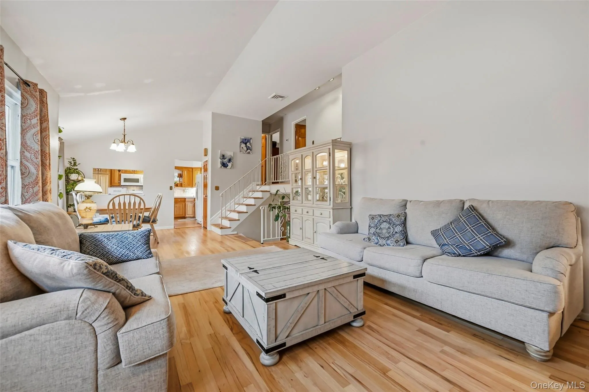 2590 Darnley Place, Yorktown, NY, 3 Bedrooms Bedrooms, 8 Rooms Rooms,2 BathroomsBathrooms,Residential,For Rent,Darnley,0,1018039 2590 Darnley Place, Yorktown, NY, 3 Bedrooms Bedrooms, 8 Rooms Rooms,2 BathroomsBathrooms,Residential,For Rent,Darnley,0,1018039