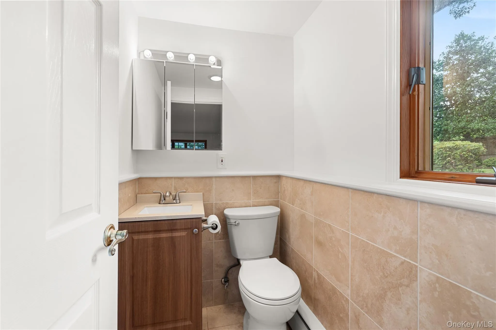 142 Mohican Avenue, Islip, NY, 4 Bedrooms Bedrooms, 8 Rooms Rooms,1 BathroomBathrooms,Residential,For Rent,Mohican,0,1018040 142 Mohican Avenue, Islip, NY, 4 Bedrooms Bedrooms, 8 Rooms Rooms,1 BathroomBathrooms,Residential,For Rent,Mohican,0,1018040