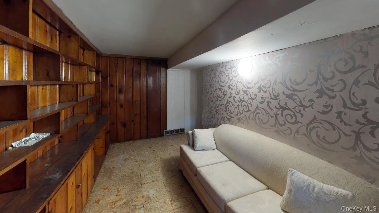 105-43 65th Road, New York, NY, 3 Bedrooms Bedrooms, 6 Rooms Rooms,2 BathroomsBathrooms,Residential Lease,For Rent,65th,0,KEY1018042 105-43 65th Road, New York, NY, 3 Bedrooms Bedrooms, 6 Rooms Rooms,2 BathroomsBathrooms,Residential Lease,For Rent,65th,0,KEY1018042