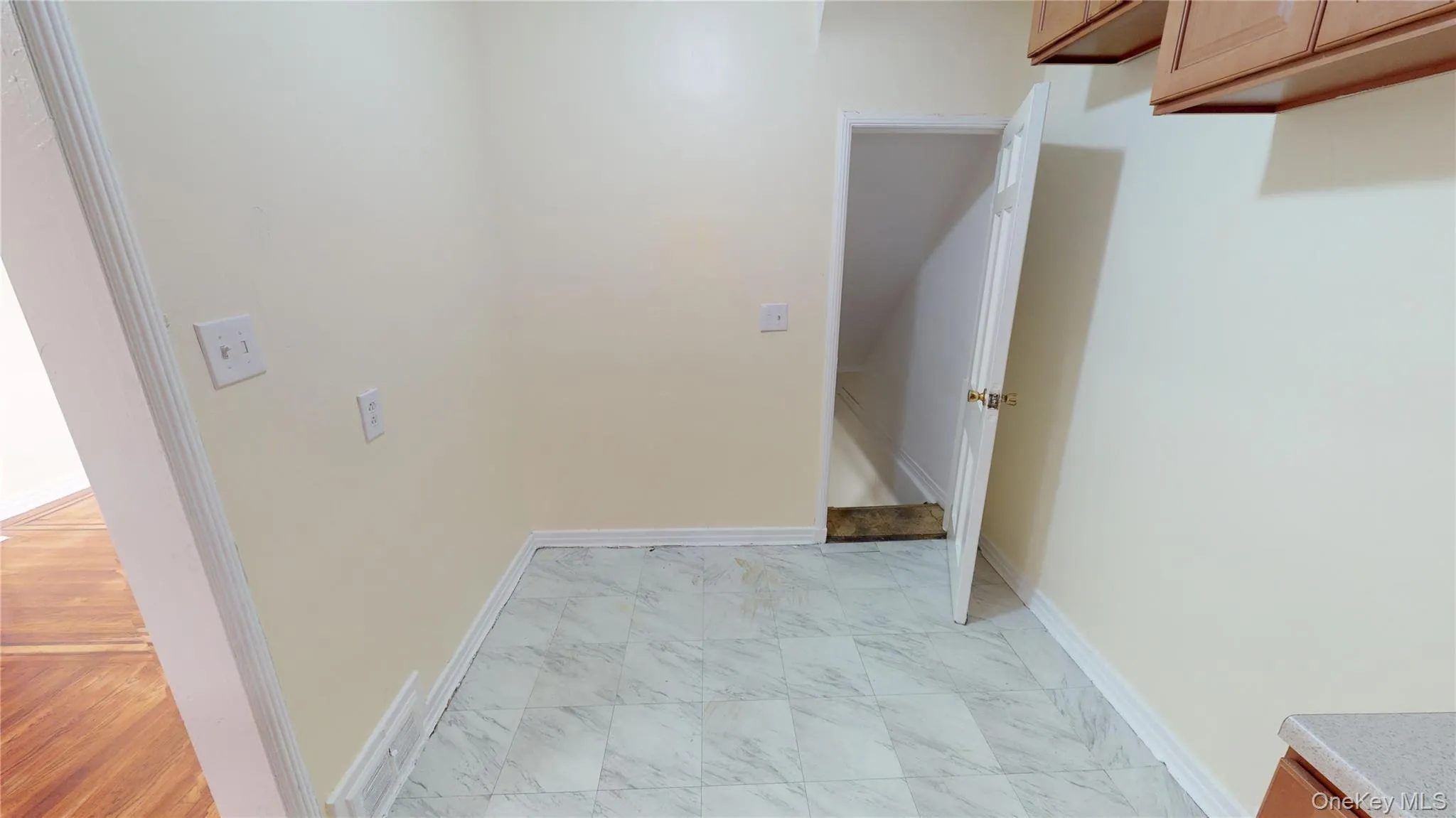 105-43 65th Road, New York, NY, 3 Bedrooms Bedrooms, 6 Rooms Rooms,2 BathroomsBathrooms,Residential Lease,For Rent,65th,0,KEY1018042 105-43 65th Road, New York, NY, 3 Bedrooms Bedrooms, 6 Rooms Rooms,2 BathroomsBathrooms,Residential Lease,For Rent,65th,0,KEY1018042