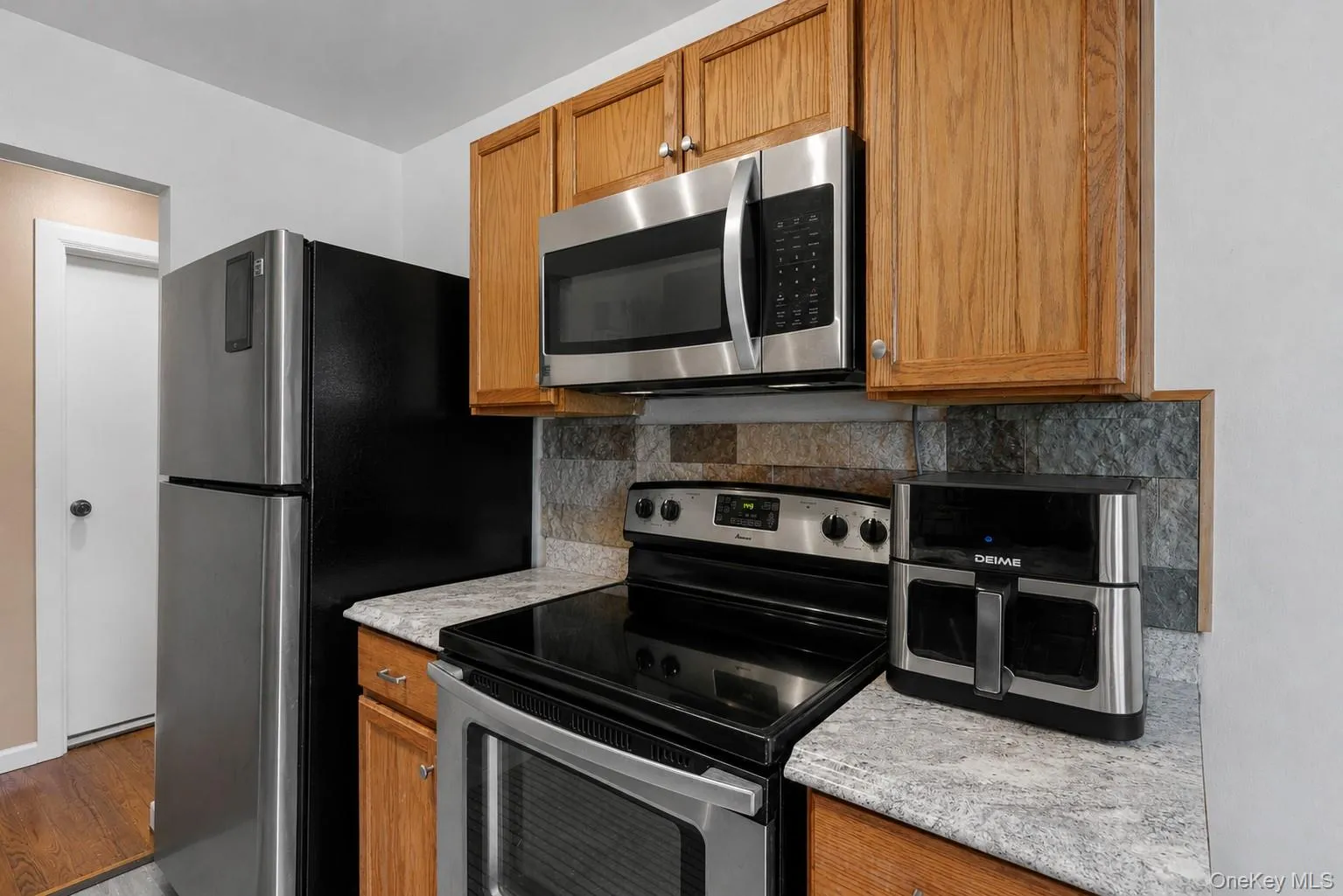 8 North James Street, Peekskill, NY, 2 Bedrooms Bedrooms, 5 Rooms Rooms,1 BathroomBathrooms,Residential,For Rent,North James,0,1018044 8 North James Street, Peekskill, NY, 2 Bedrooms Bedrooms, 5 Rooms Rooms,1 BathroomBathrooms,Residential,For Rent,North James,0,1018044