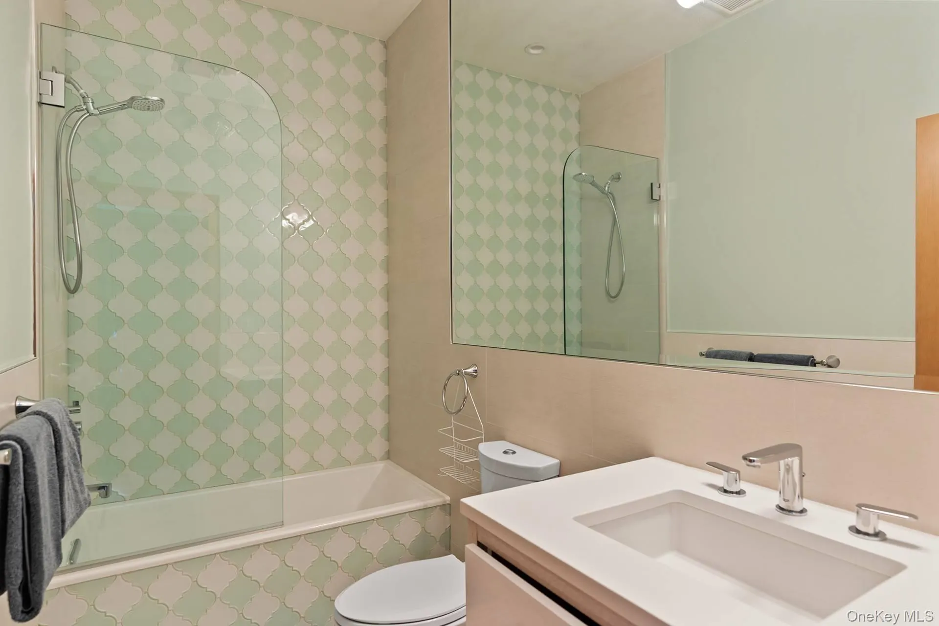 104 Osprey Way, Southampton, NY, 4 Bedrooms Bedrooms, 25 Rooms Rooms,5 BathroomsBathrooms,Residential,For Rent,Osprey,0,KEY1018047 104 Osprey Way, Southampton, NY, 4 Bedrooms Bedrooms, 25 Rooms Rooms,5 BathroomsBathrooms,Residential,For Rent,Osprey,0,KEY1018047