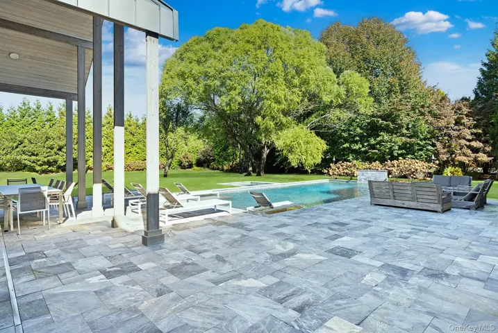 104 Osprey Way, Southampton, New York 11976