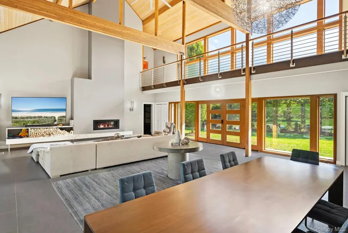 104 Osprey Way, Southampton, New York 11976