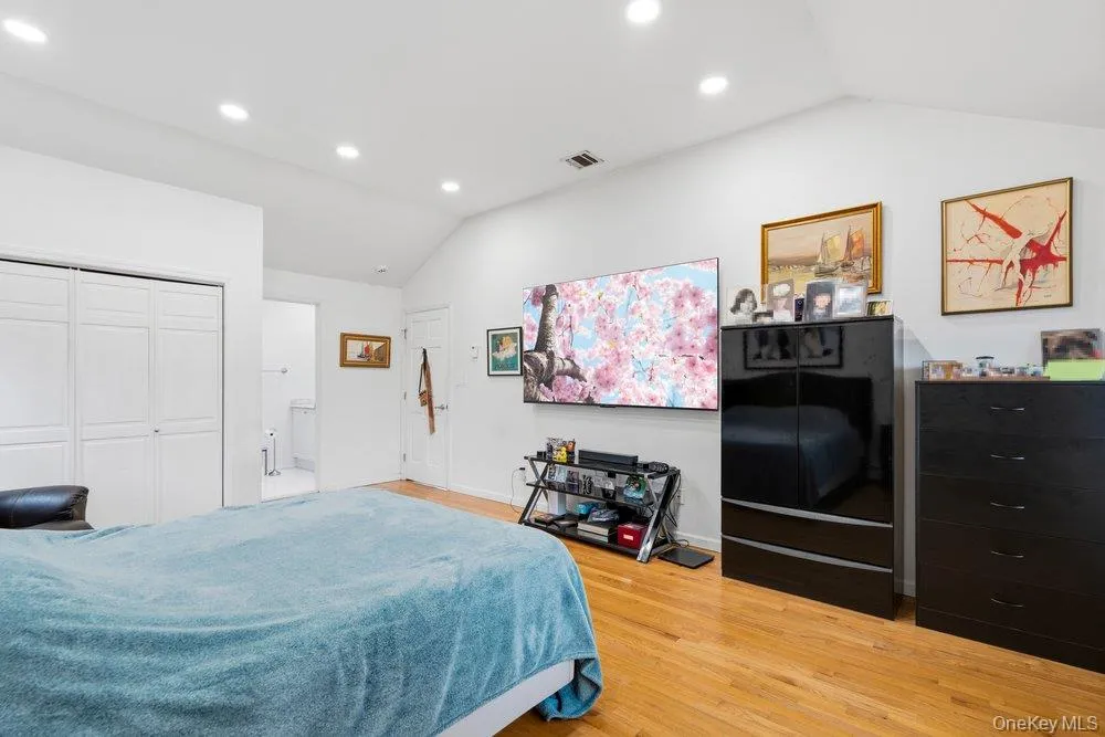 26 Sheridan Street, Oyster Bay, NY, 4 Bedrooms Bedrooms, 7 Rooms Rooms,3 BathroomsBathrooms,Residential,For Rent,Sheridan,0,KEY1018050 26 Sheridan Street, Oyster Bay, NY, 4 Bedrooms Bedrooms, 7 Rooms Rooms,3 BathroomsBathrooms,Residential,For Rent,Sheridan,0,KEY1018050