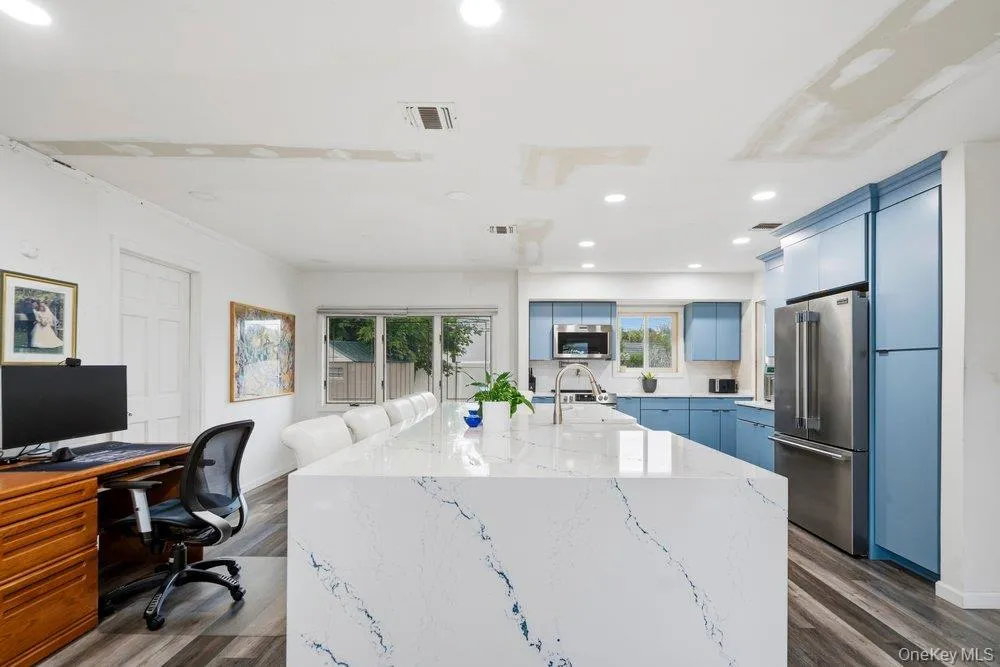 26 Sheridan Street, Oyster Bay, NY, 4 Bedrooms Bedrooms, 7 Rooms Rooms,3 BathroomsBathrooms,Residential,For Rent,Sheridan,0,KEY1018050 26 Sheridan Street, Oyster Bay, NY, 4 Bedrooms Bedrooms, 7 Rooms Rooms,3 BathroomsBathrooms,Residential,For Rent,Sheridan,0,KEY1018050