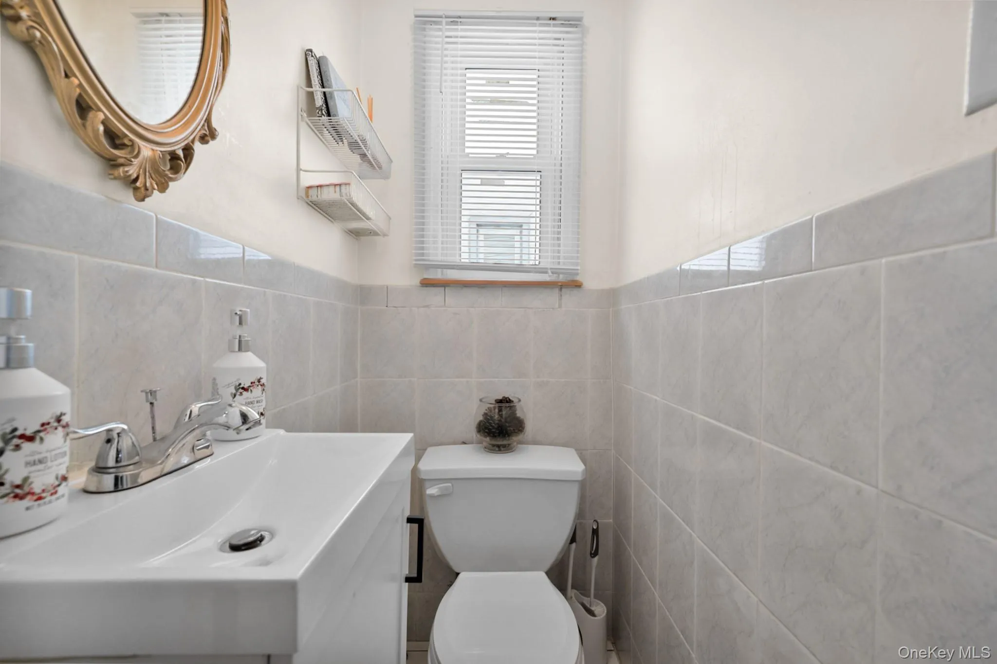 23220 Mentone Avenue, New York, NY, 3 Bedrooms Bedrooms, 6 Rooms Rooms,2 BathroomsBathrooms,Residential,For Rent,Mentone,0,1018051 23220 Mentone Avenue, New York, NY, 3 Bedrooms Bedrooms, 6 Rooms Rooms,2 BathroomsBathrooms,Residential,For Rent,Mentone,0,1018051